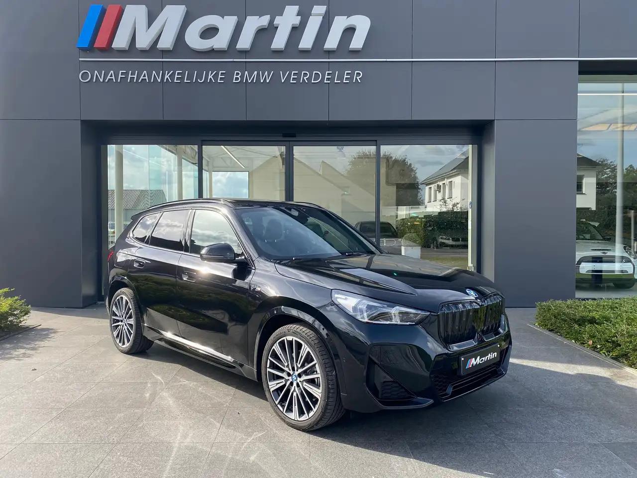 BMW iX1 2023 г. 6088 км.