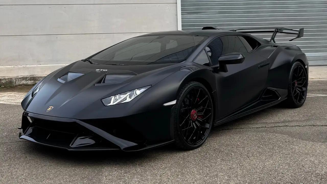 Lamborghini Huracan 2023 г. 6008 км.