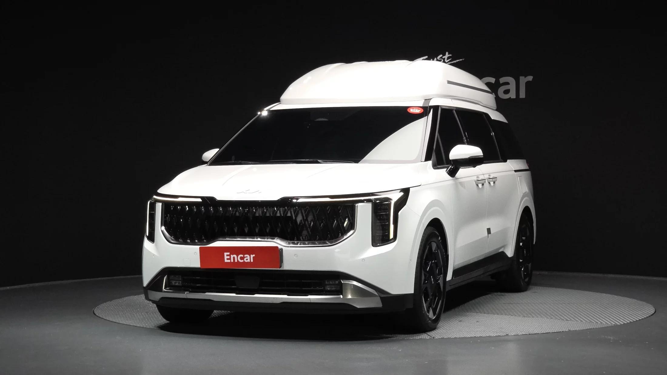 Kia Carnival Gasoline 9-Seater Hi Limousine (7-seater Limousine(Special vehicle), 2024 г. 17196 км.