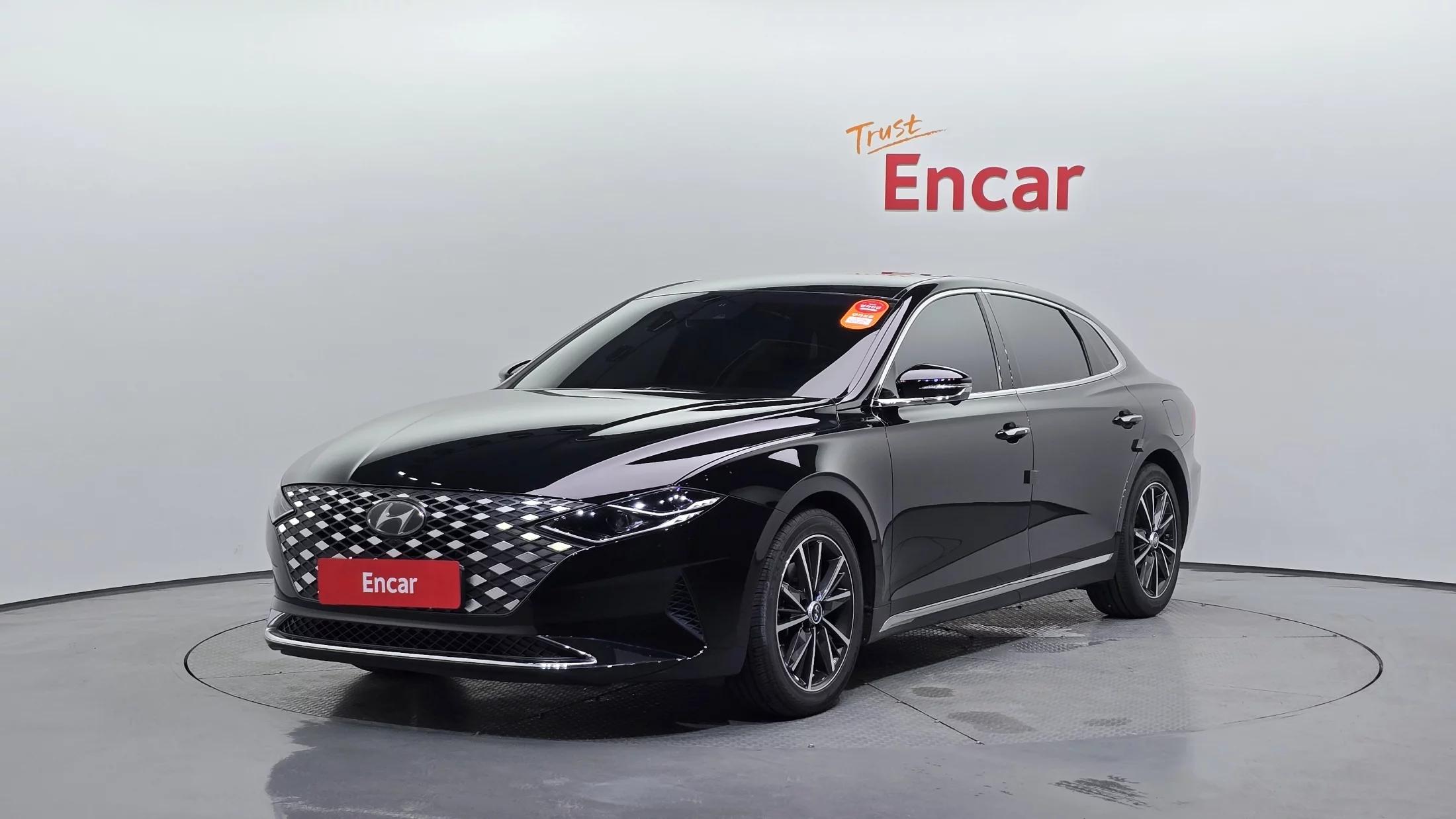 Hyundai Grandeur 2.5 Le Blanc, 2022 г. 84372 км.