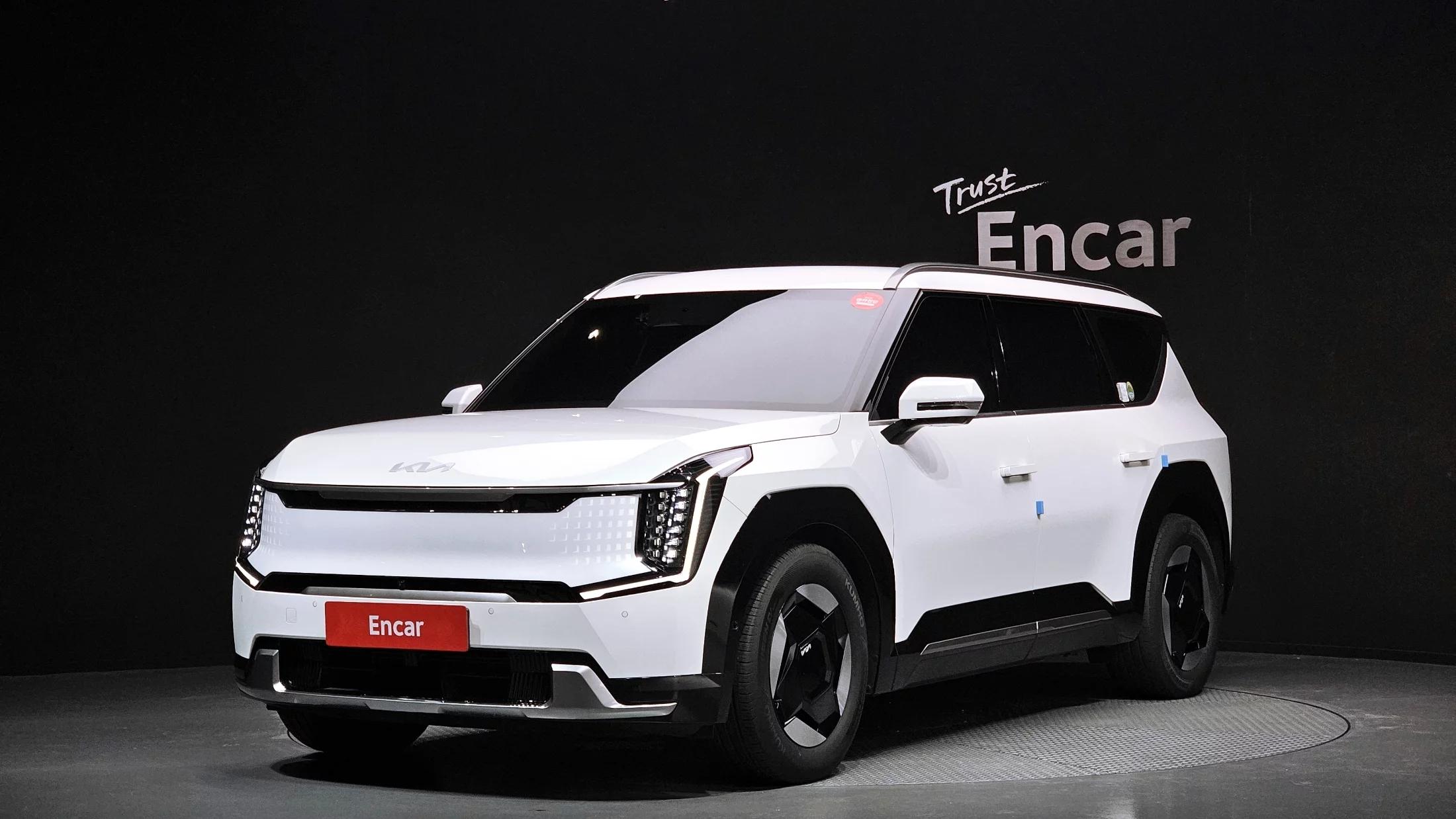 Kia EV9 Long Range Earth, электромобиль, 2023 г. 33334 км.