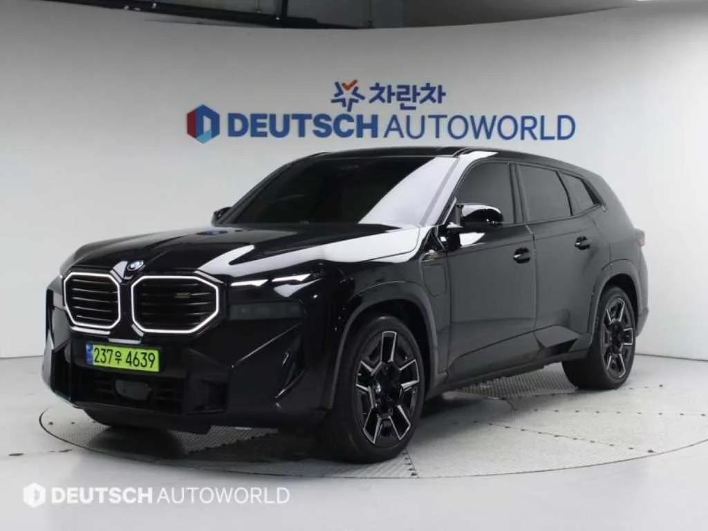 BMW XM 4.4, гибрид, 2024 г. 4922 км.