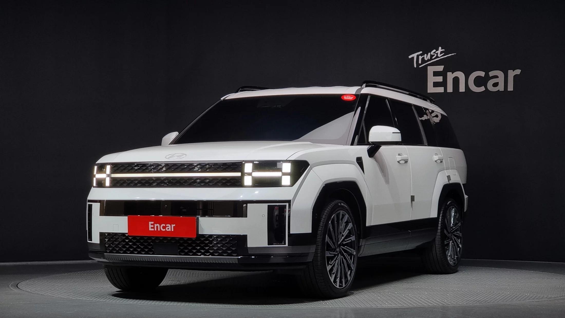 Hyundai Santa Fe Gasoline 2.5T 2WD Calligraphy, 2023 г. 21659 км.