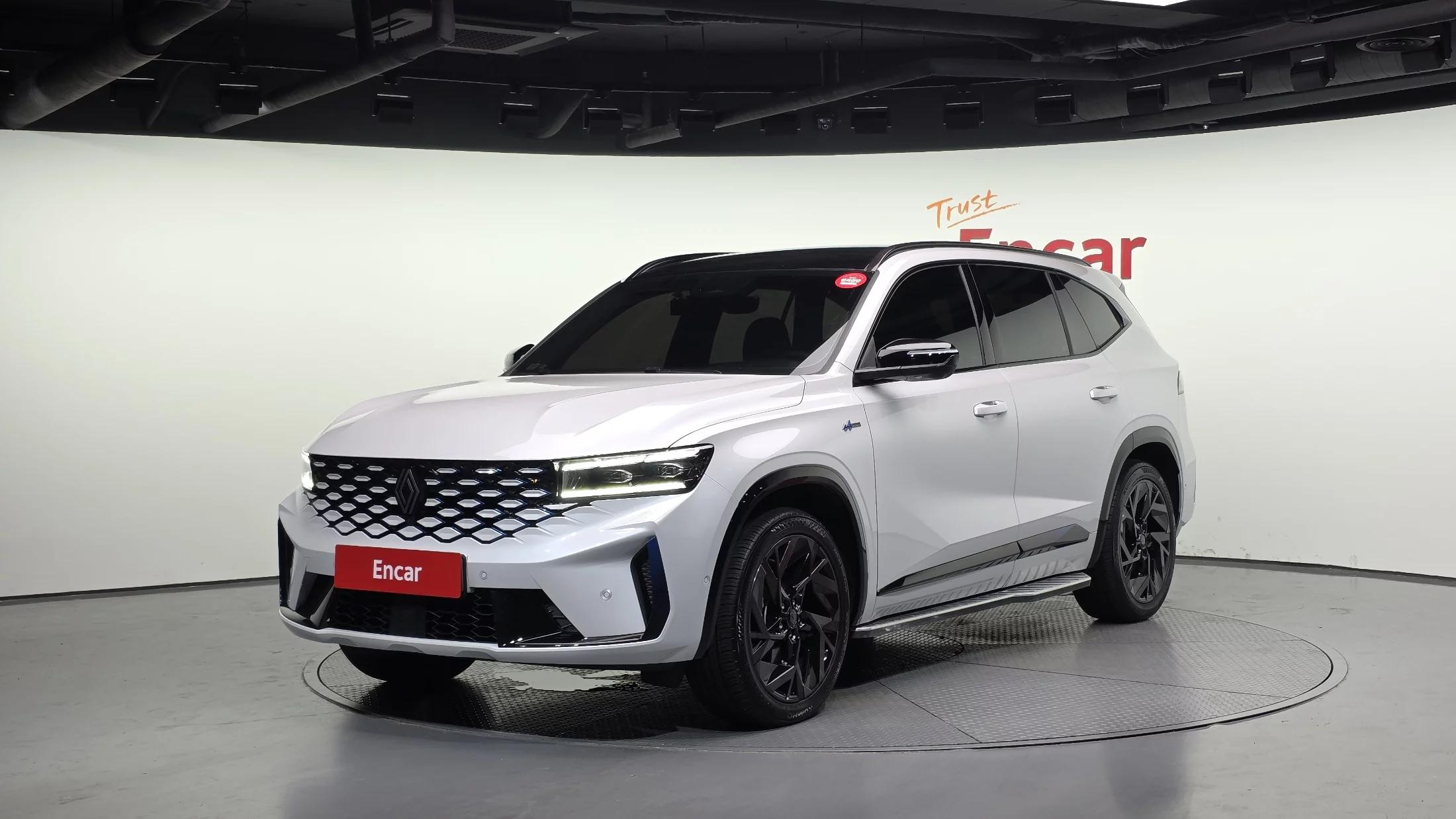 Renault Grand Koleos 1.5 E-TECH Esprit Alphine 2WD, гибрид, 2025 г. 21513 км.