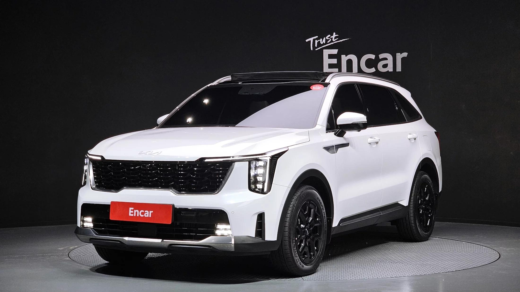 Kia Sorento HEV 1.6 2WD Signature, гибрид, 2024 г. 25693 км.