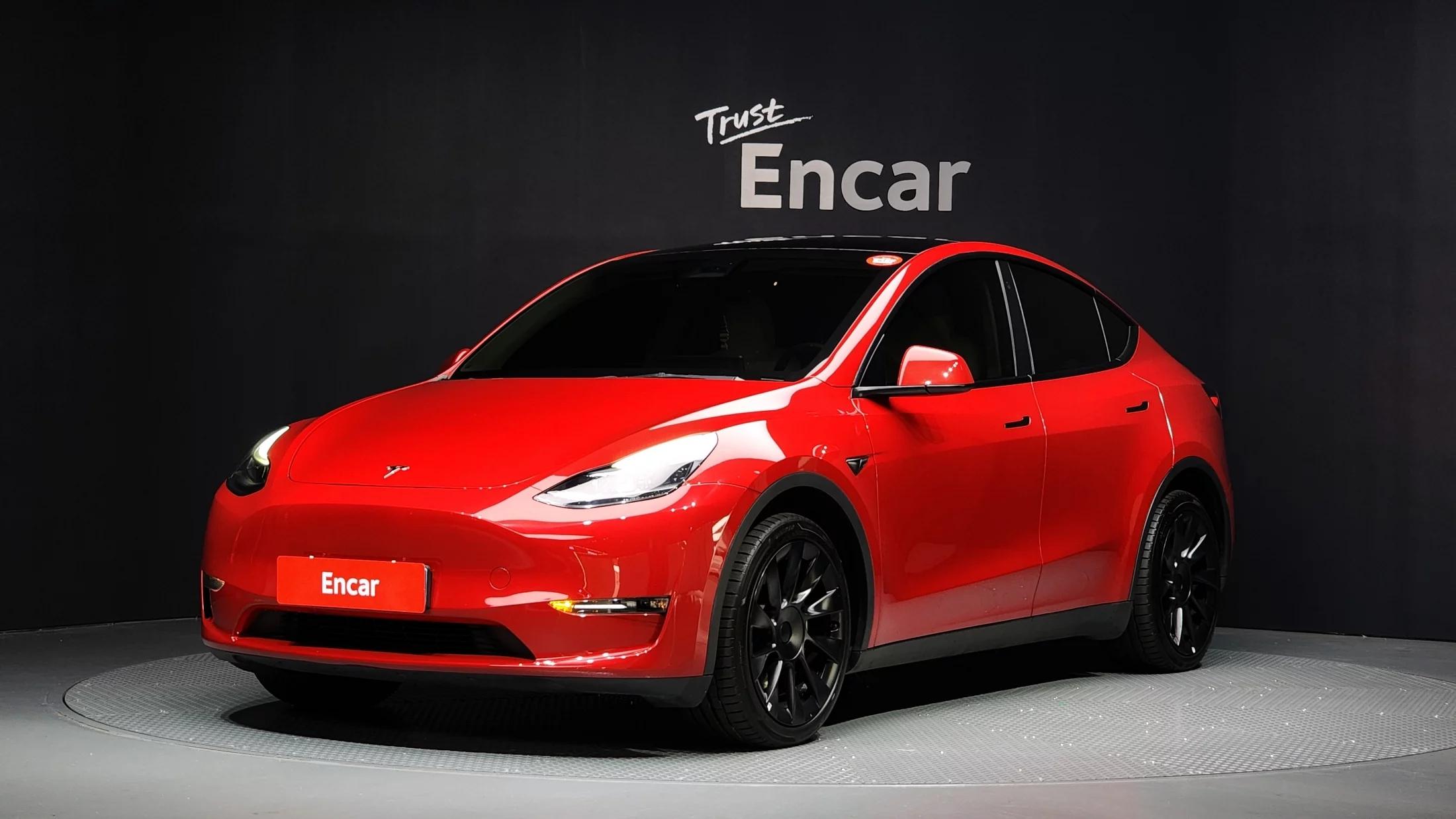 Tesla Model Y Long Range, электромобиль, 2023 г. 61605 км.
