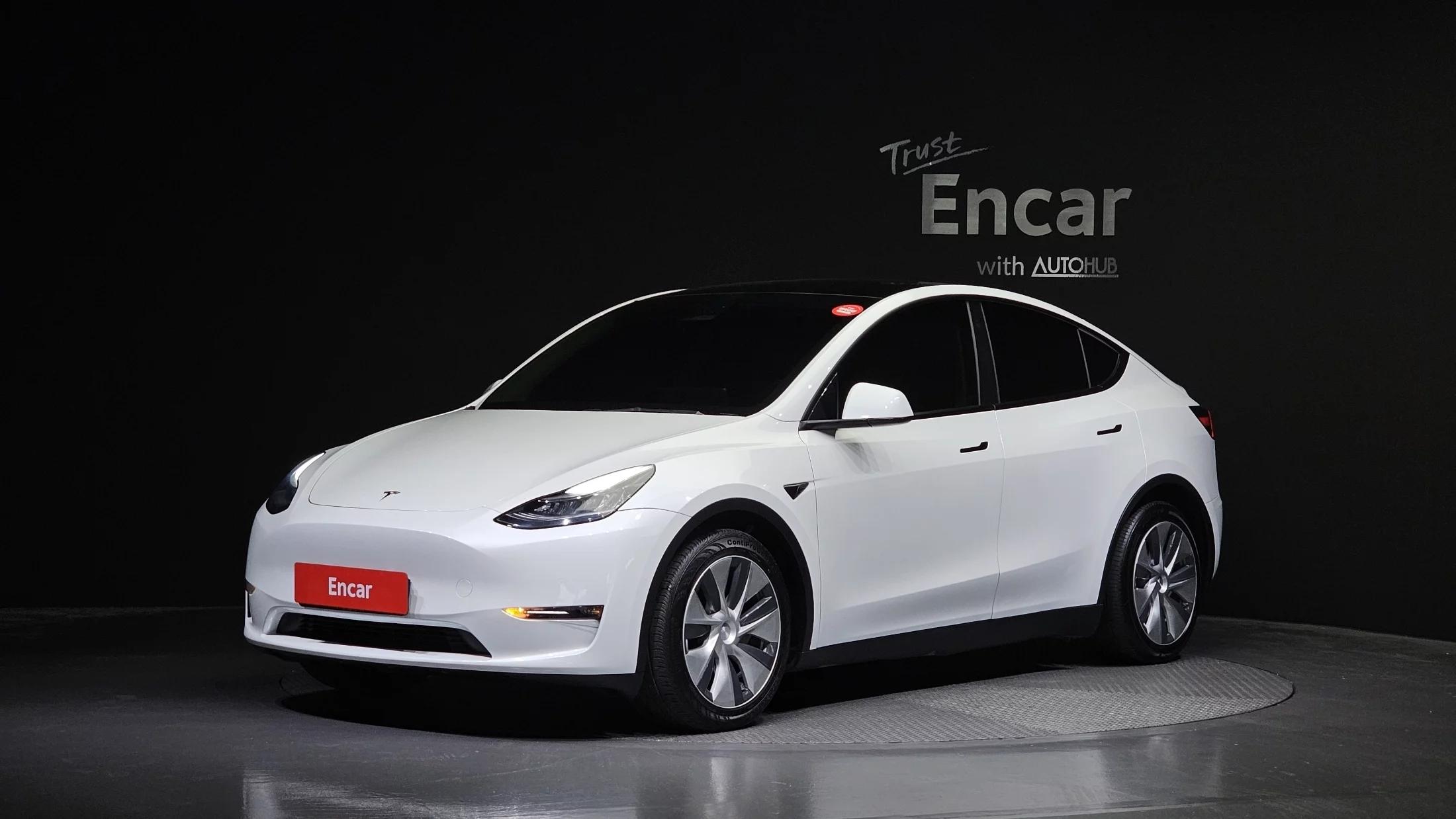 Tesla Model Y Long Range, электромобиль, 2021 г. 117754 км.