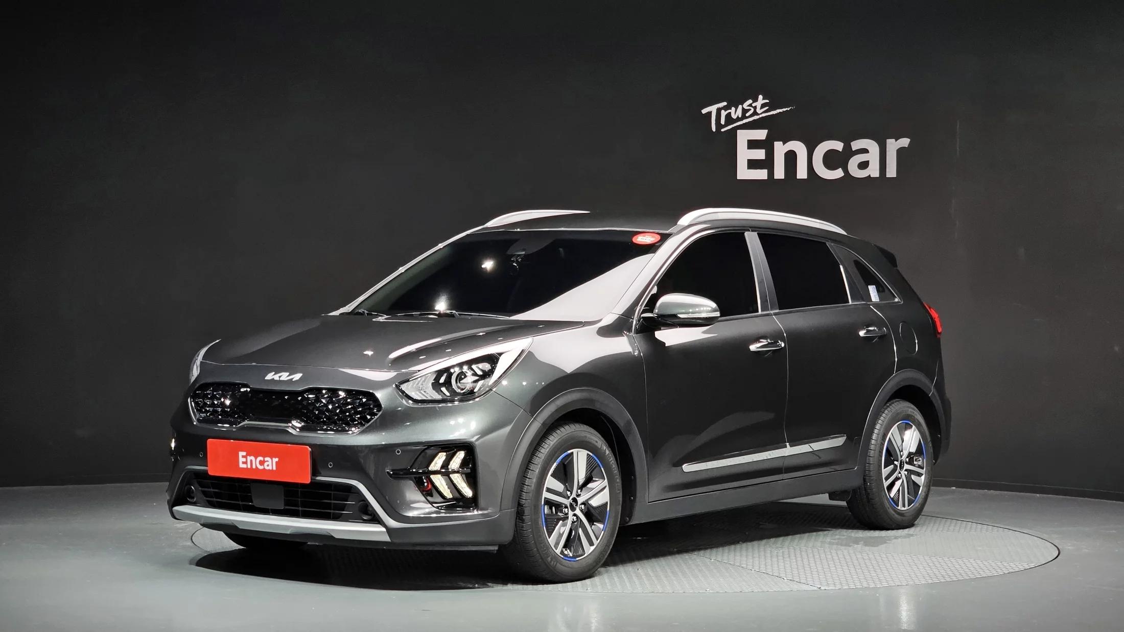 Kia Niro 1.6 HEV Noblesse, гибрид, 2021 г. 36138 км.