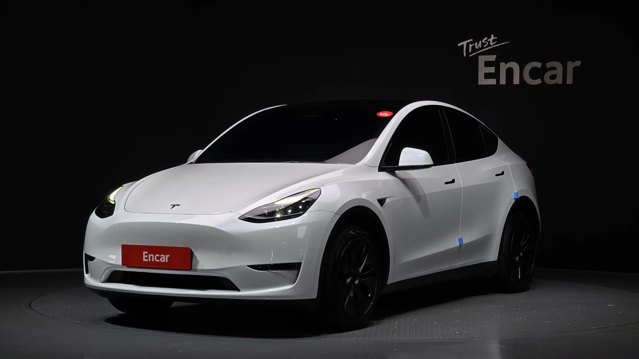 Tesla Model Y Long Range, электромобиль, 2024 г. 38625 км.