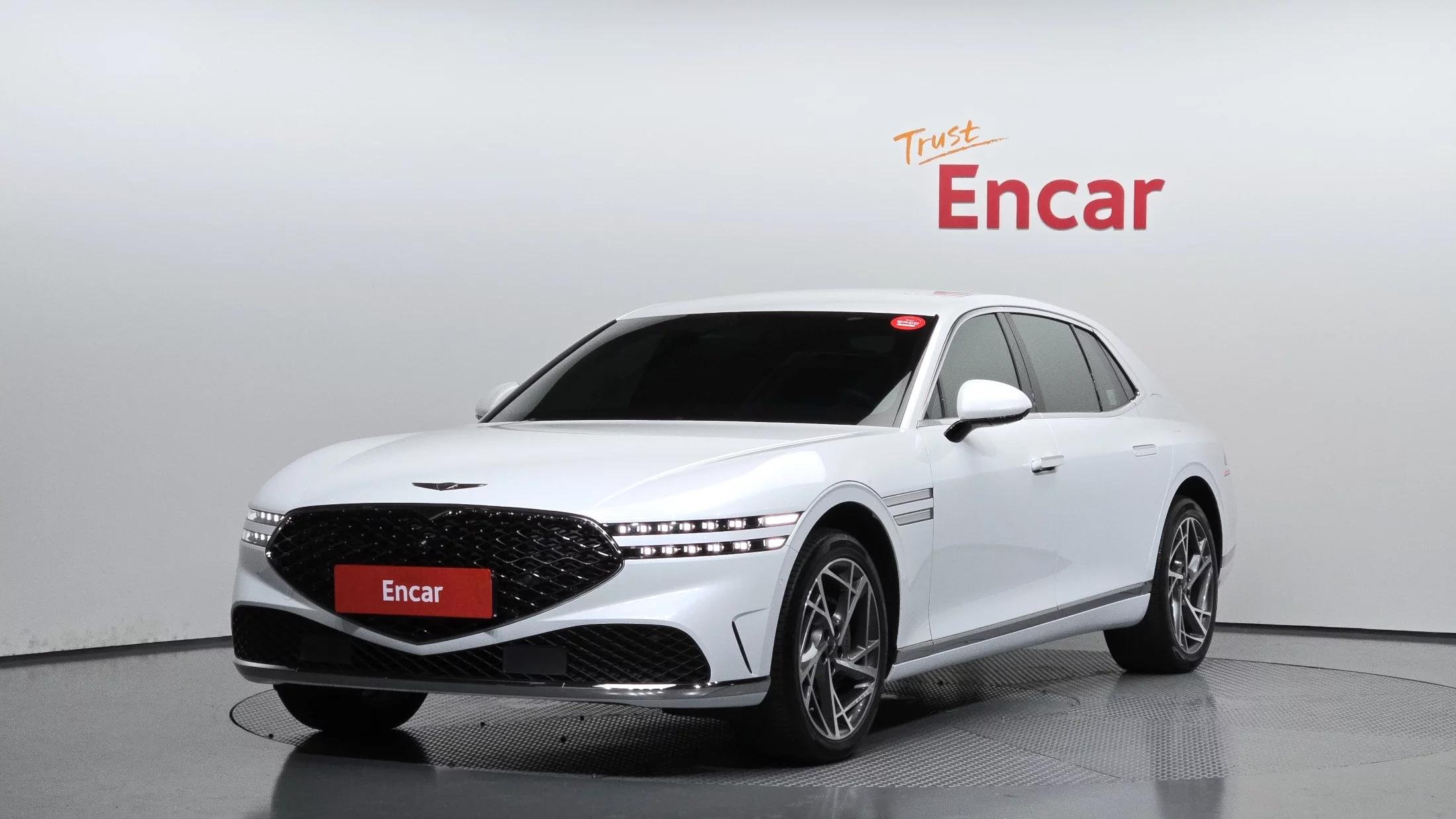 Genesis G90 Gasoline 3.5 Turbo AWD, 2022 г. 74517 км.