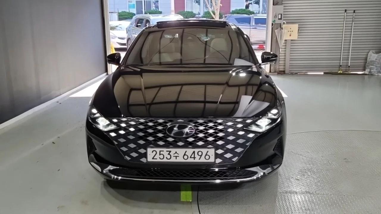 Hyundai Grandeur Le Blanc, гибрид, 2021 г. 78591 км.