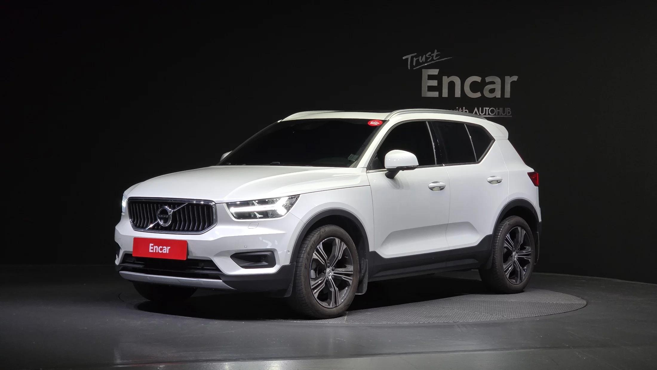 Volvo XC40 B4 Inscription, 2021 г. 29482 км.