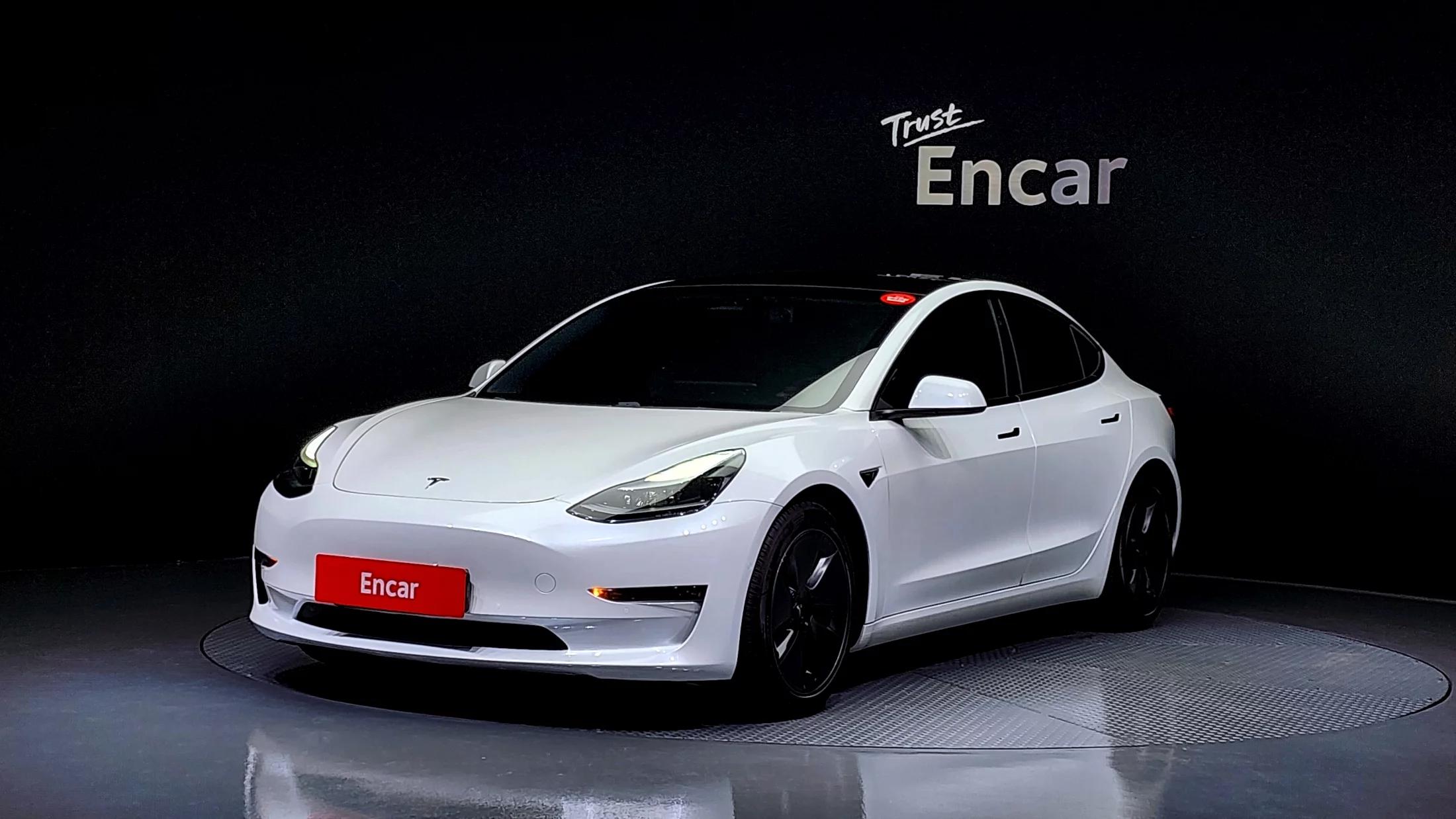 Tesla MODEL 3 Standard Range Plue, электромобиль, 2021 г. 120954 км.