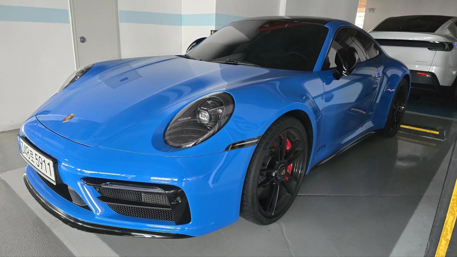 Porsche 911 Carrera 4 GTS 991, 2022 г. 48728 км.