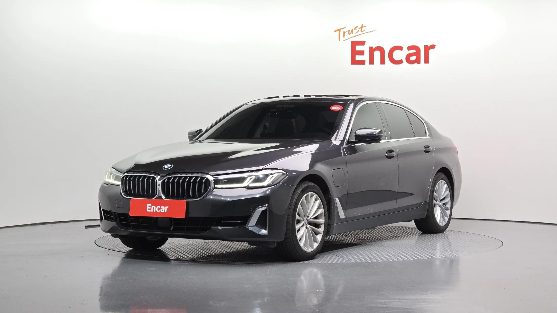 BMW 5-Series 530e Luxury, гибрид, 2021 г. 125178 км.