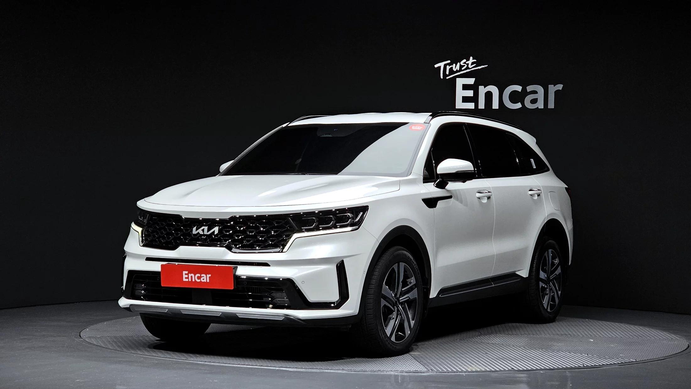 Kia Sorento HEV 1.6 2WD Gravity, гибрид, 2023 г. 39153 км.