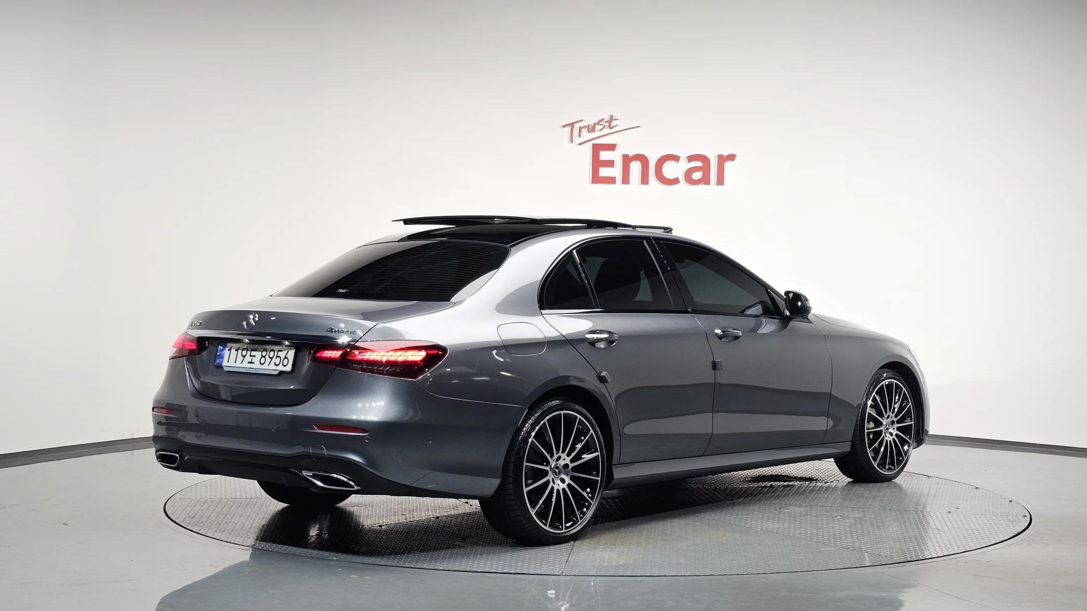 Mercedes-Benz E-Class E350 4MATIC AMG Line, 2023 г. 38160 км.