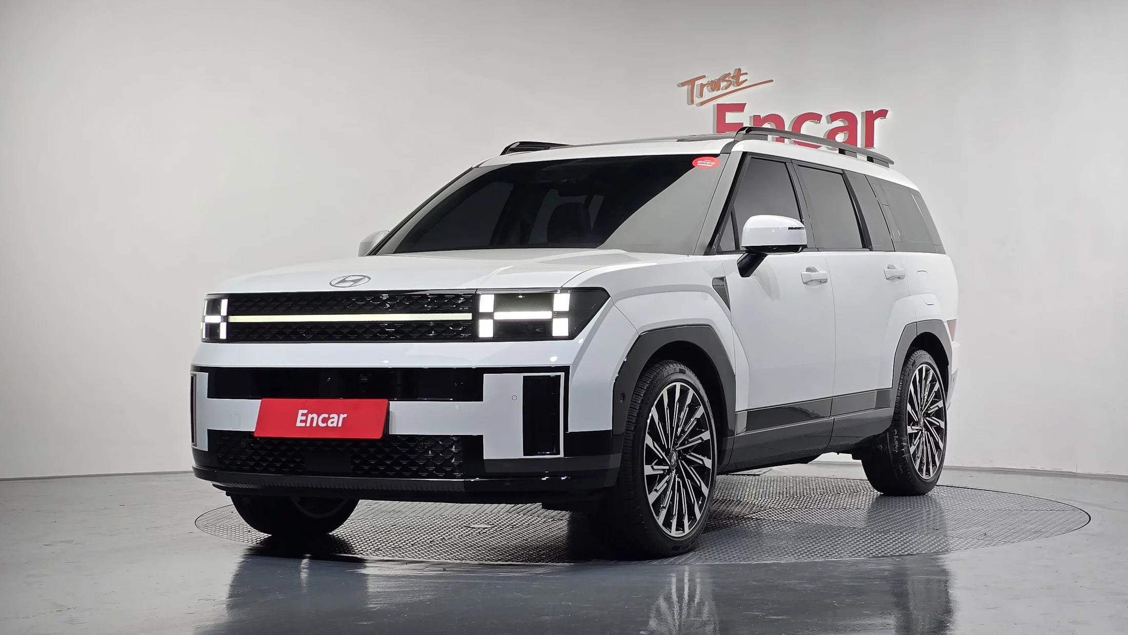 Hyundai Santa Fe Gasoline 2.5T 2WD Calligraphy, 2023 г. 21210 км.