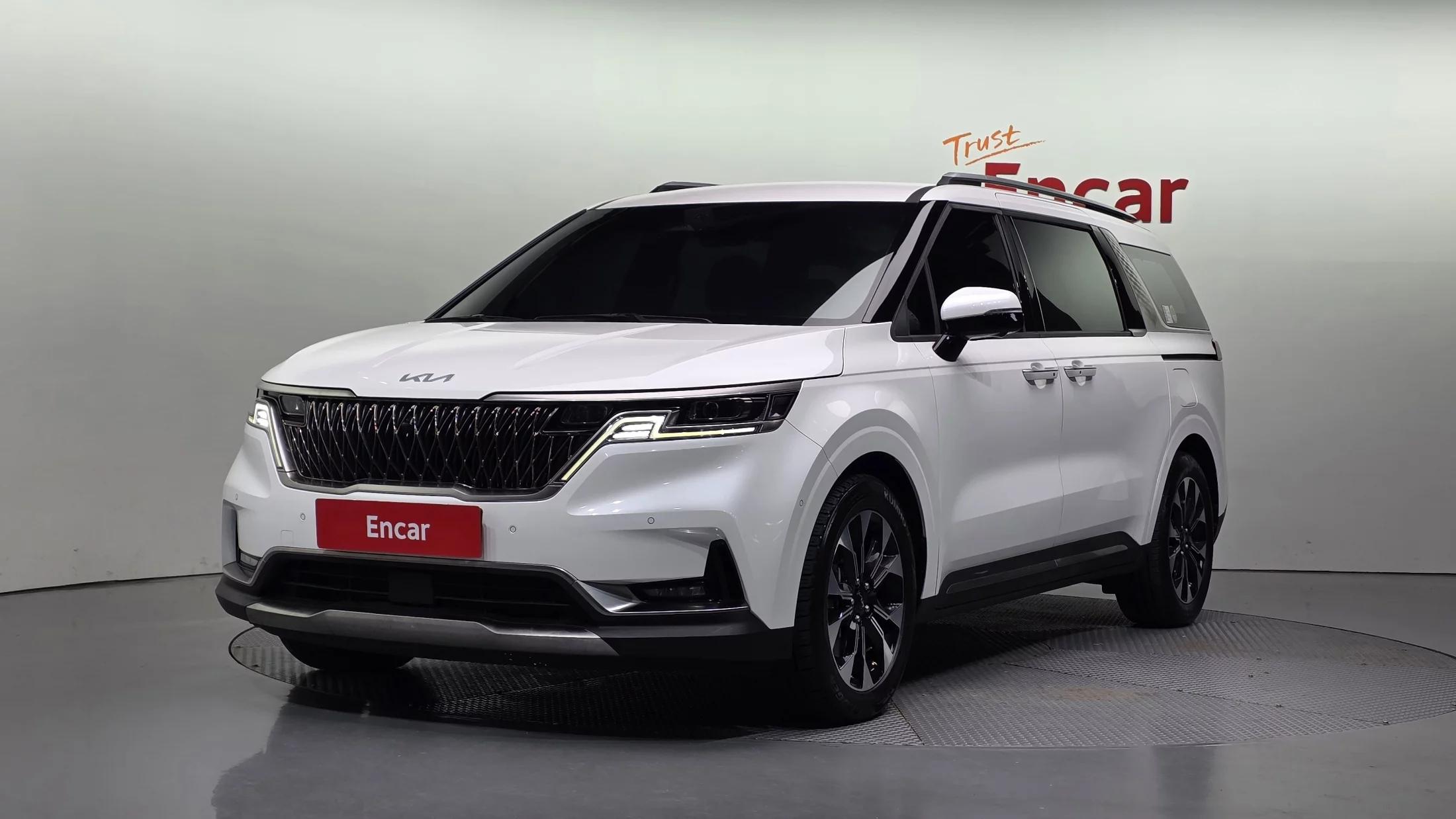 Kia Carnival Gasoline 9-Seater Signature, 2022 г. 72206 км.