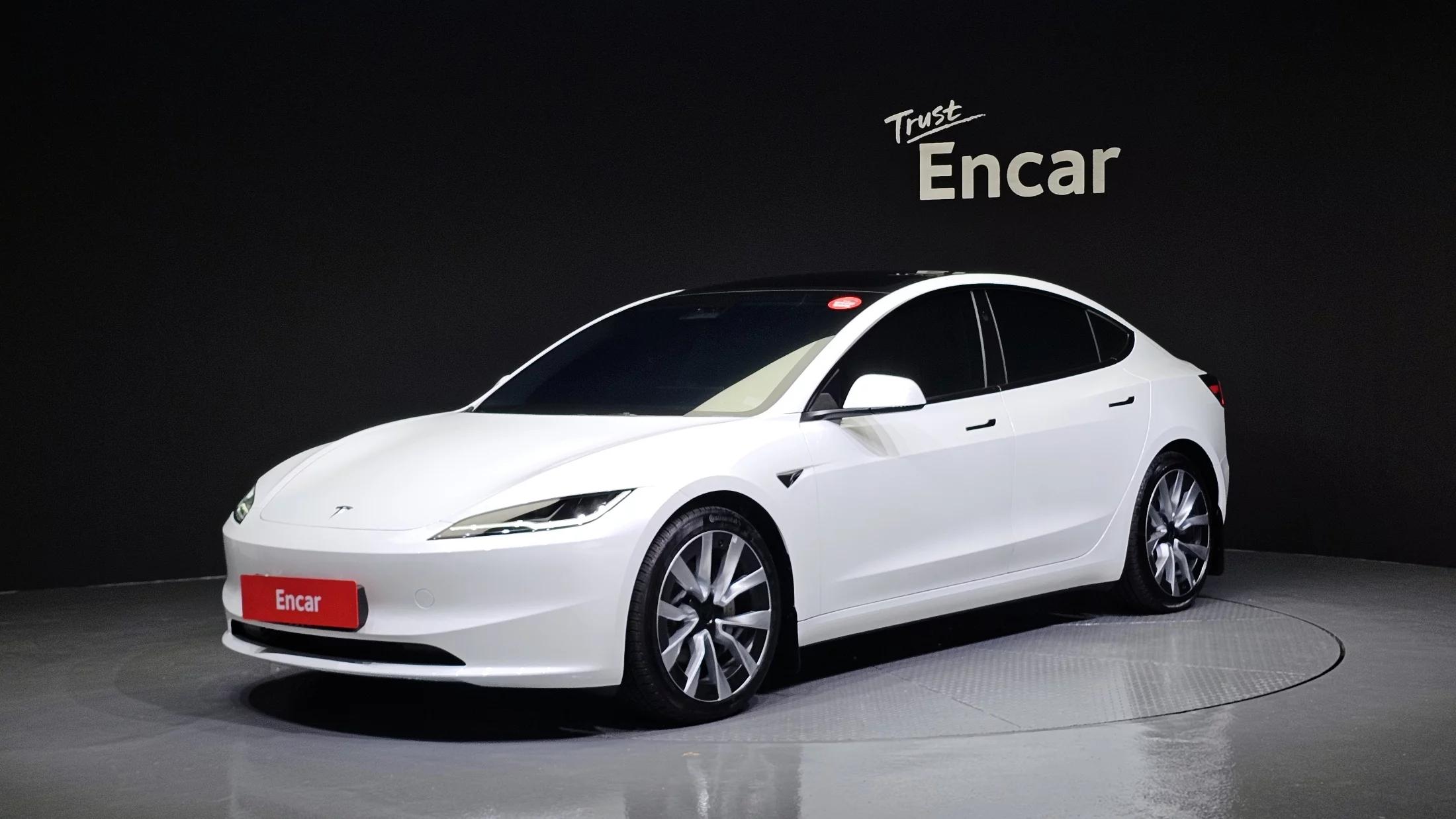 Tesla MODEL 3 Long Range, электромобиль, 2025 г. 15010 км.