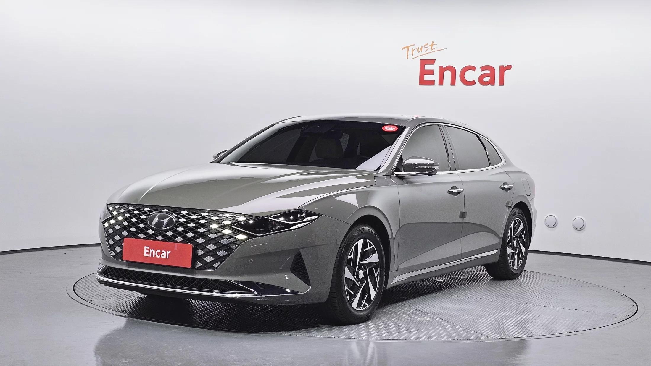 Hyundai Grandeur Le Blanc, гибрид, 2021 г. 119904 км.