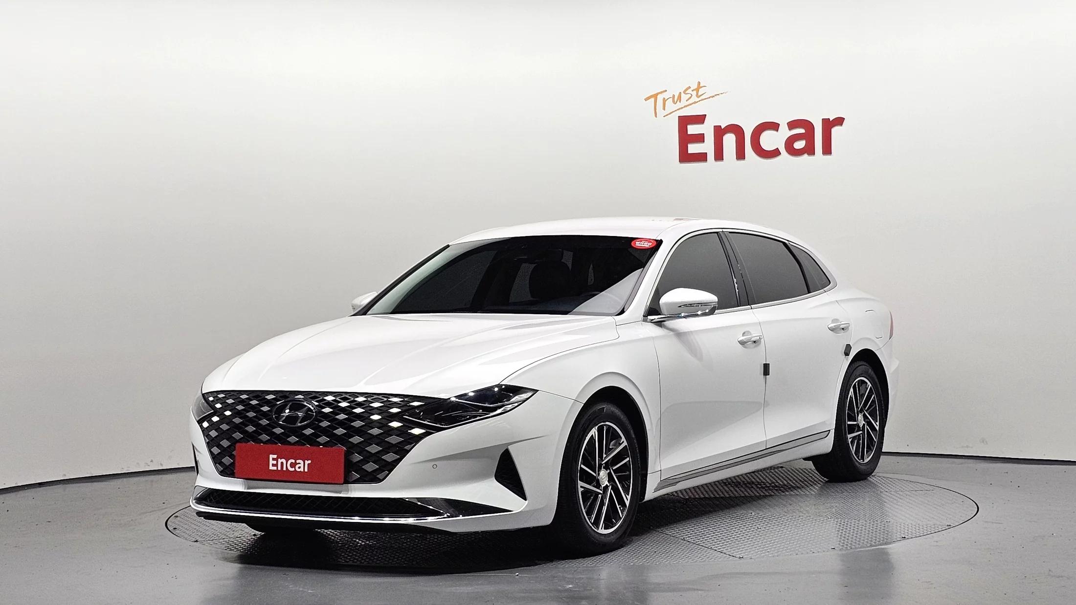 Hyundai Grandeur 2.5 Premium, 2022 г. 125875 км.