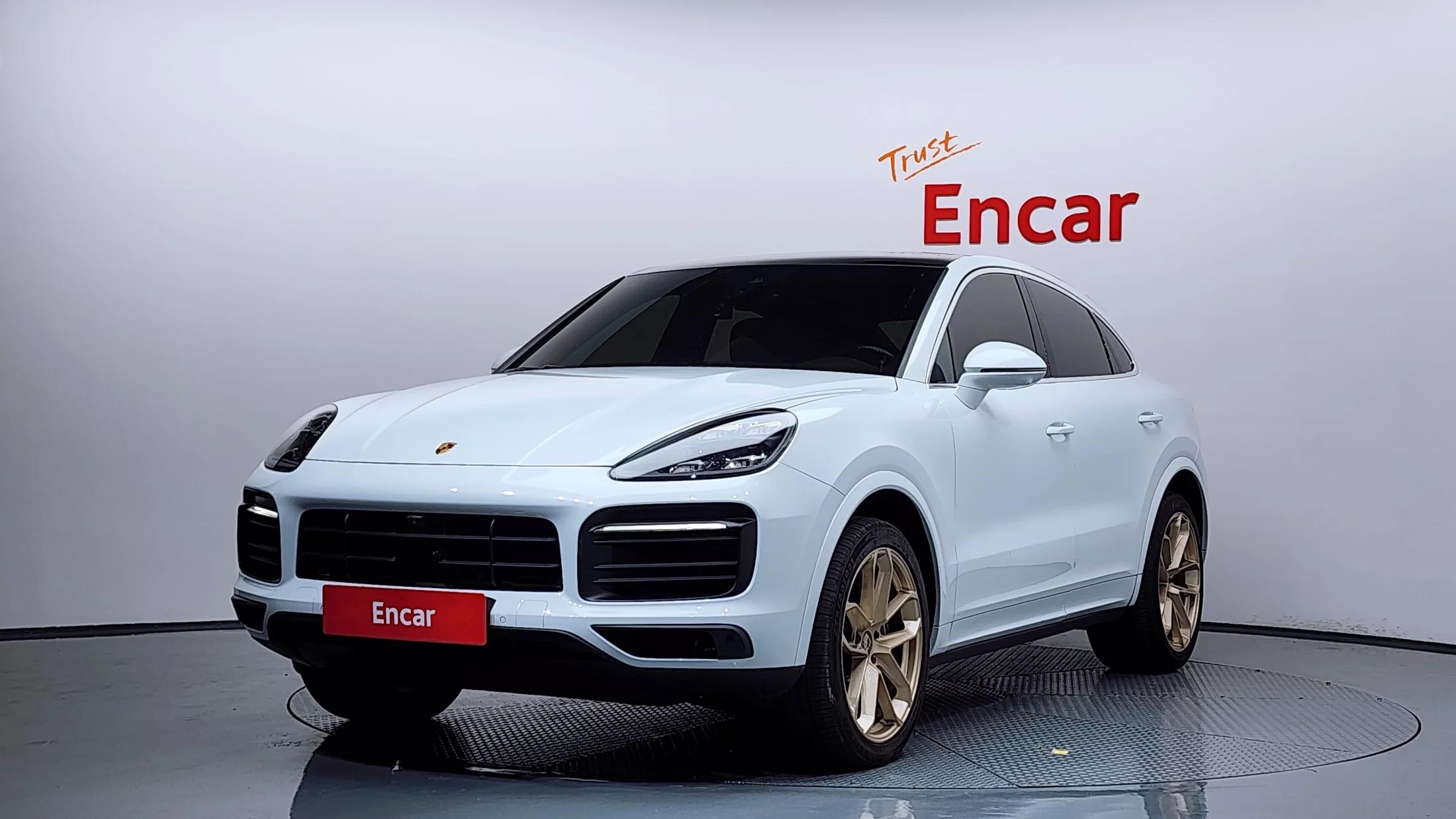 Porsche CAYENNE 3.0 Coupe, 2022 г. 49875 км.