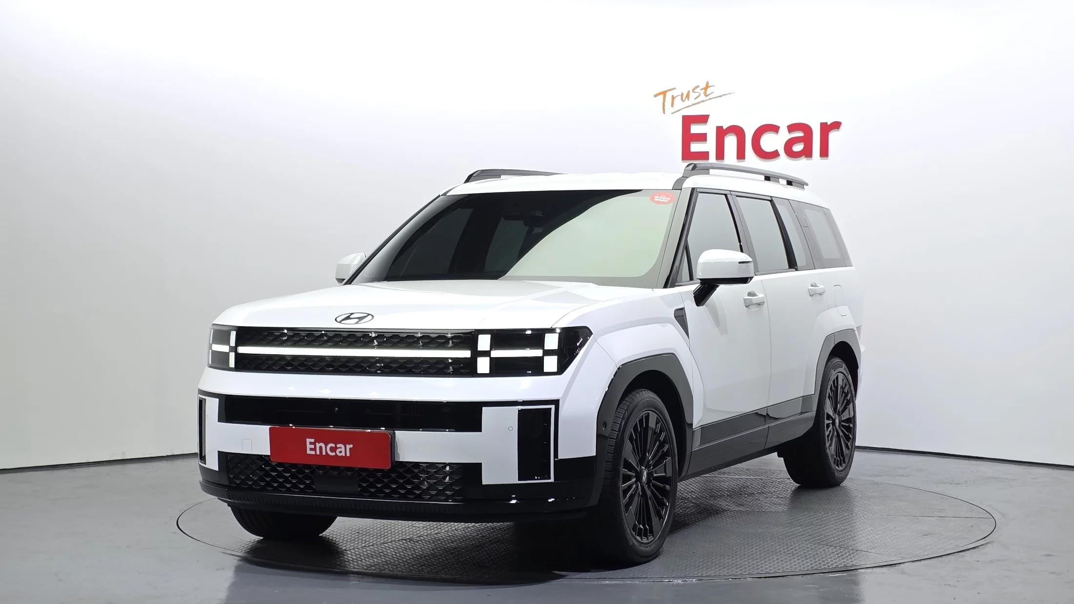 Hyundai Santa Fe HEV 1.6 4WD Calligraphy, гибрид, 2023 г. 35523 км.
