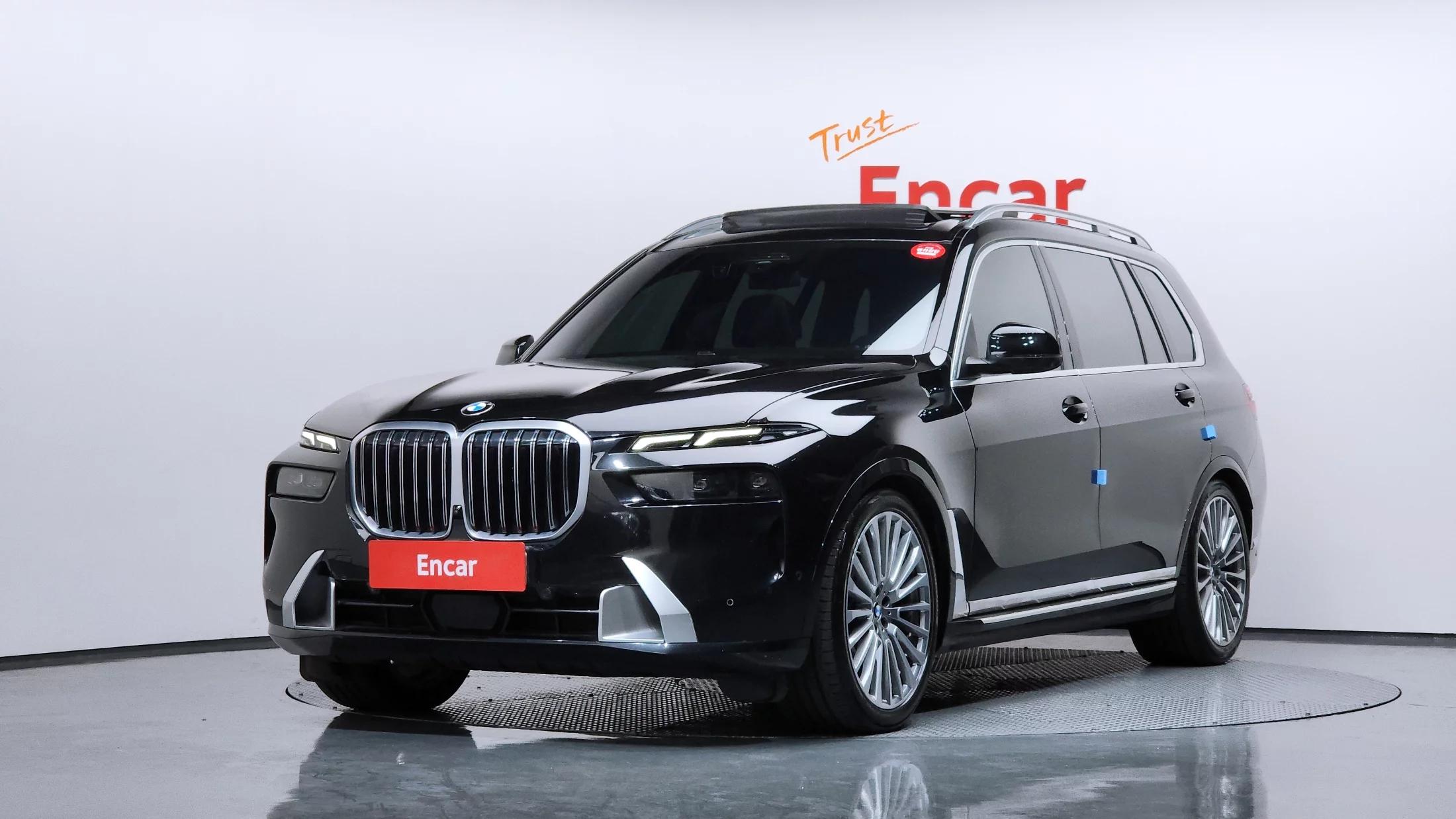 BMW X7 xDrive 40i Design Pure Excellence 7-Seater, 2023 г. 69233 км.