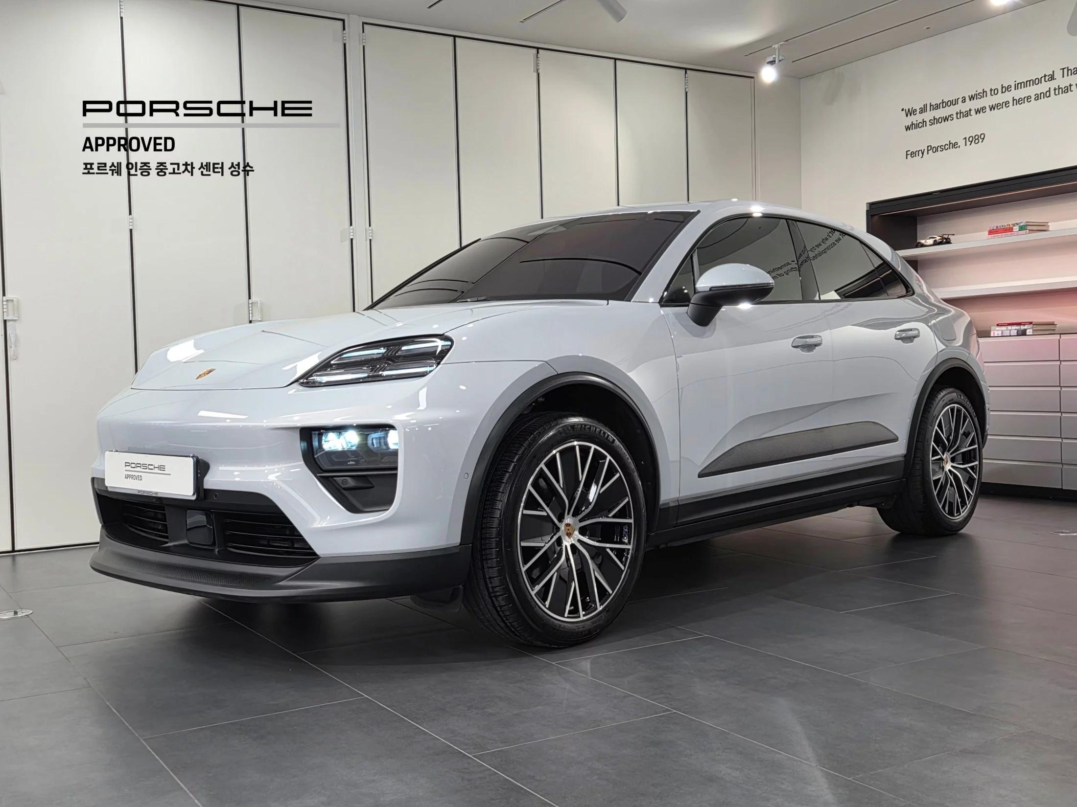 Porsche MACAN Base 4, электромобиль, 2025 г. 9242 км.
