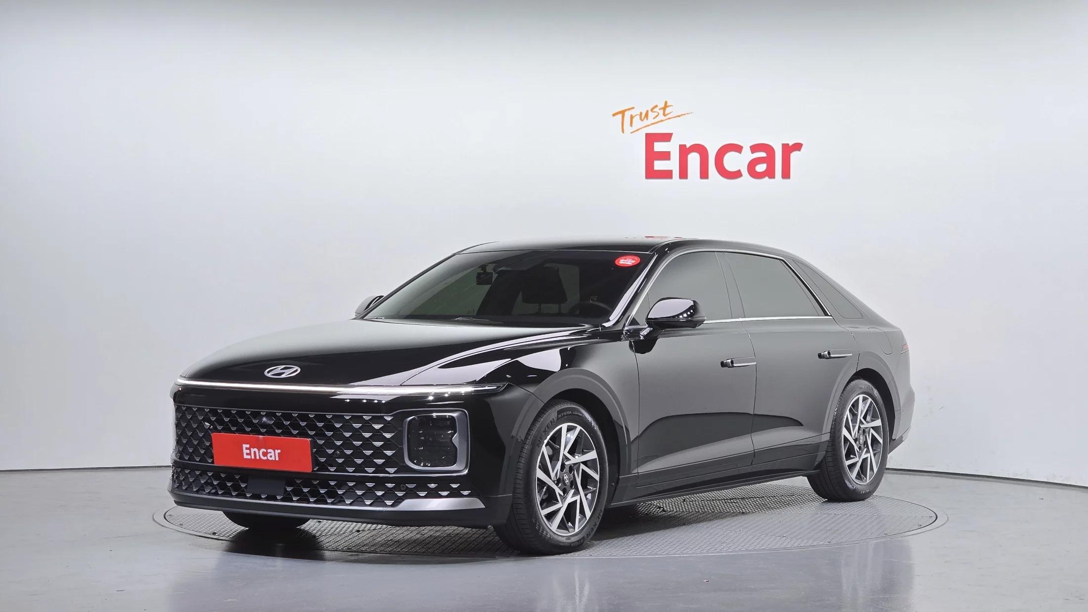 Hyundai Grandeur Exclusive, гибрид, 2023 г. 22824 км.