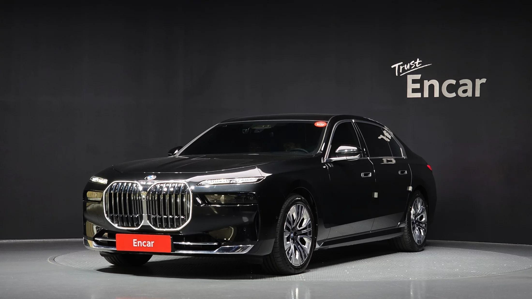 BMW 7-Series 740i sDrive Design Pure Excellence, 2023 г. 38686 км.