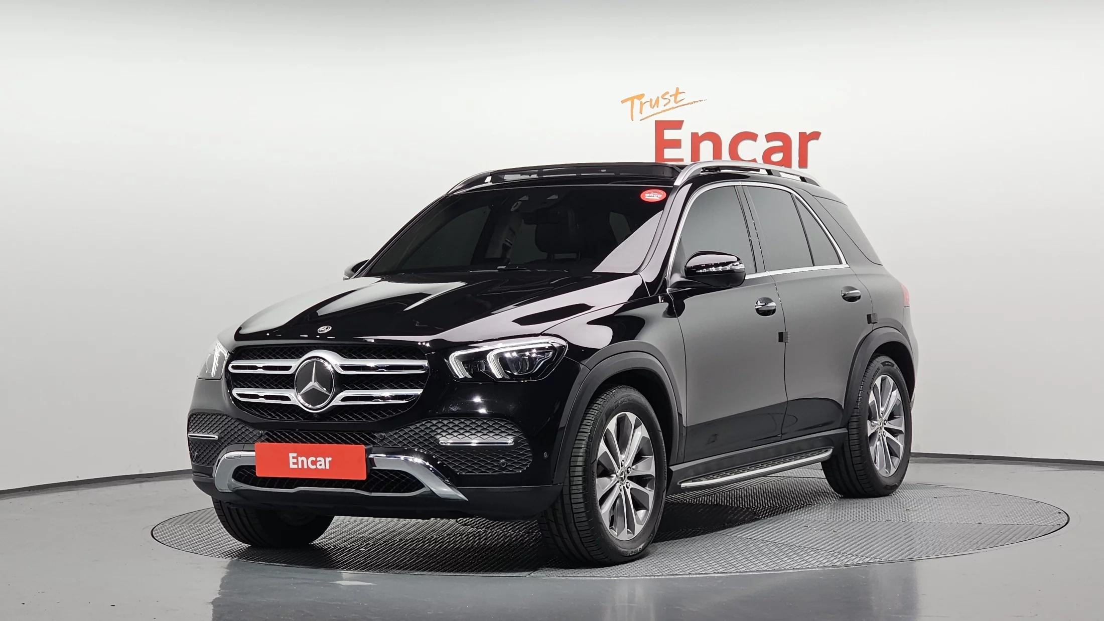 Mercedes-Benz GLE-Class GLE300d 4MATIC, 2023 г. 54885 км.