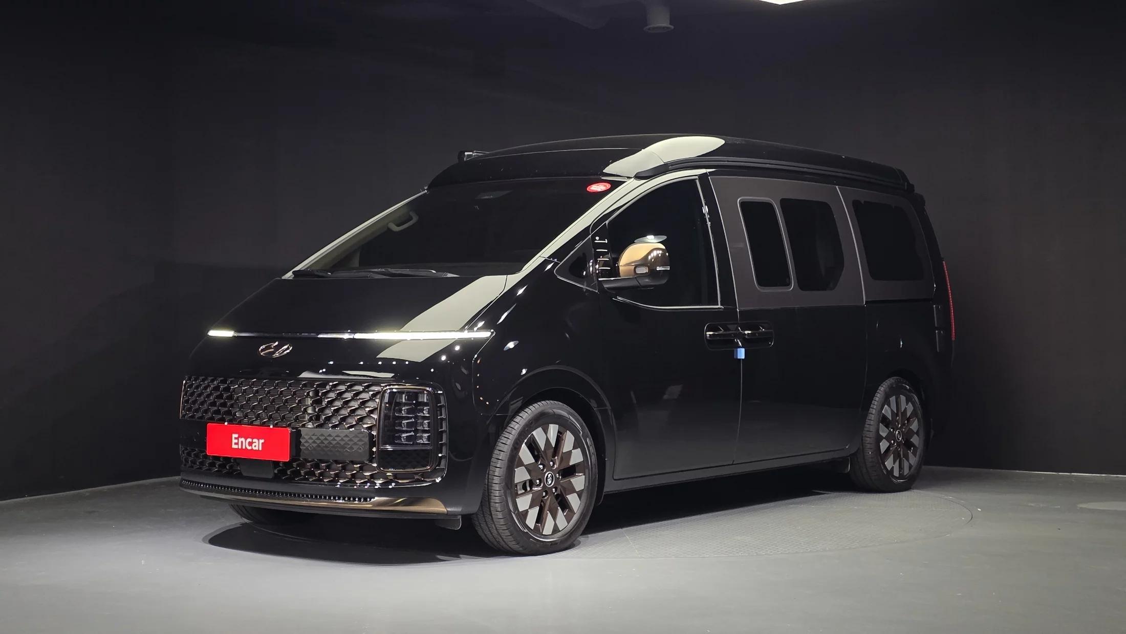 Hyundai Staria 4WD 캠핑카 Prestige Camper 4Seater, 2023 г. 12276 км.