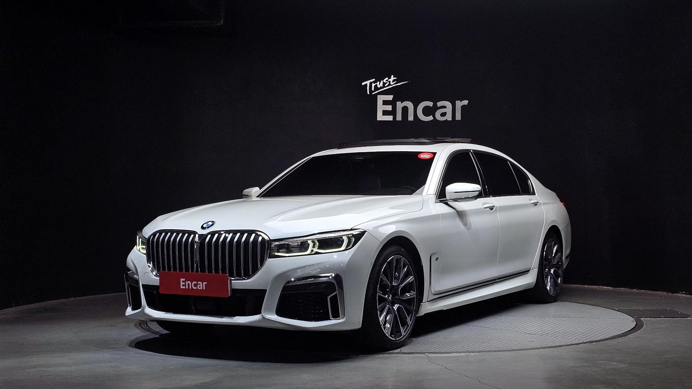 BMW 7-Series 740Li xDrive M Sport Package, 2021 г. 35702 км.