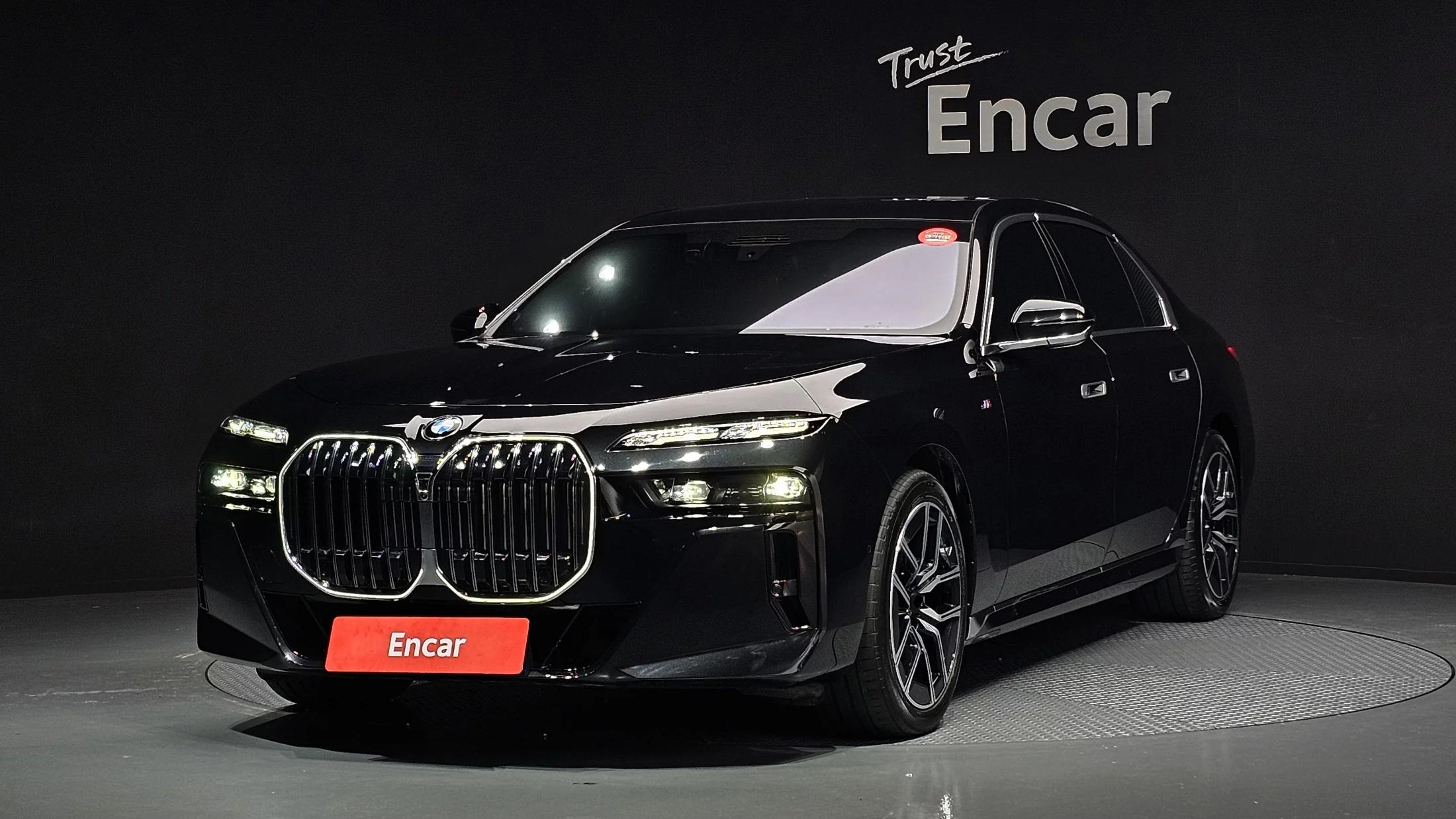 BMW 7-Series 740i xDrive M Sport, 2025 г. 28477 км.