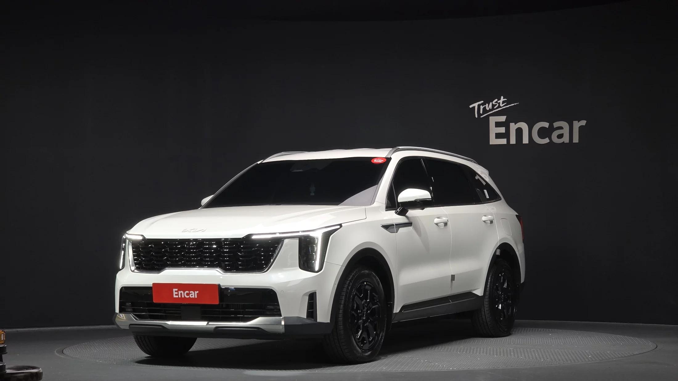 Kia Sorento HEV 1.6 2WD Signature, гибрид, 2023 г. 4530 км.
