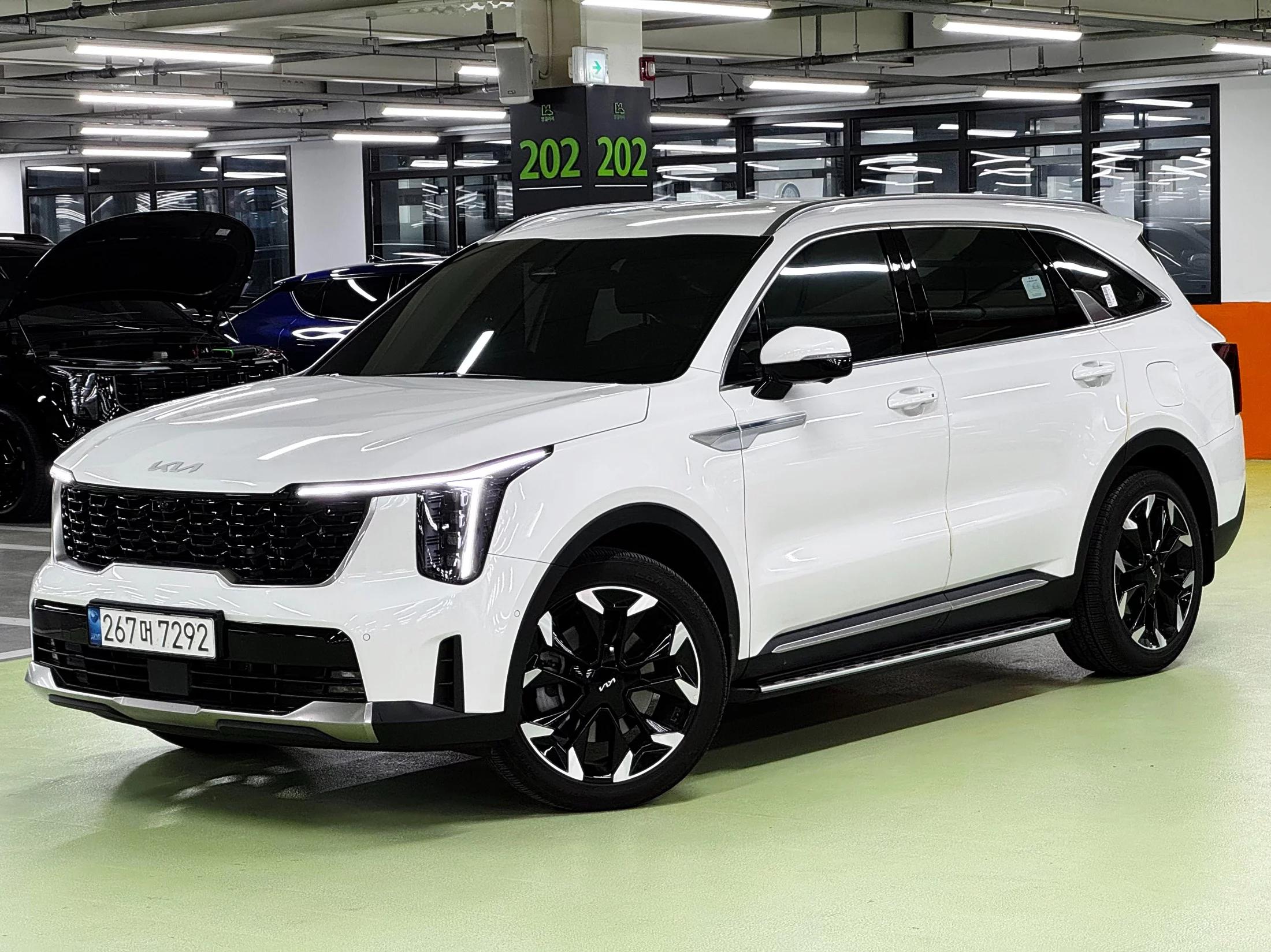 Kia Sorento Gasoline 2.5T 4WD Noblesse, 2024 г. 10150 км.