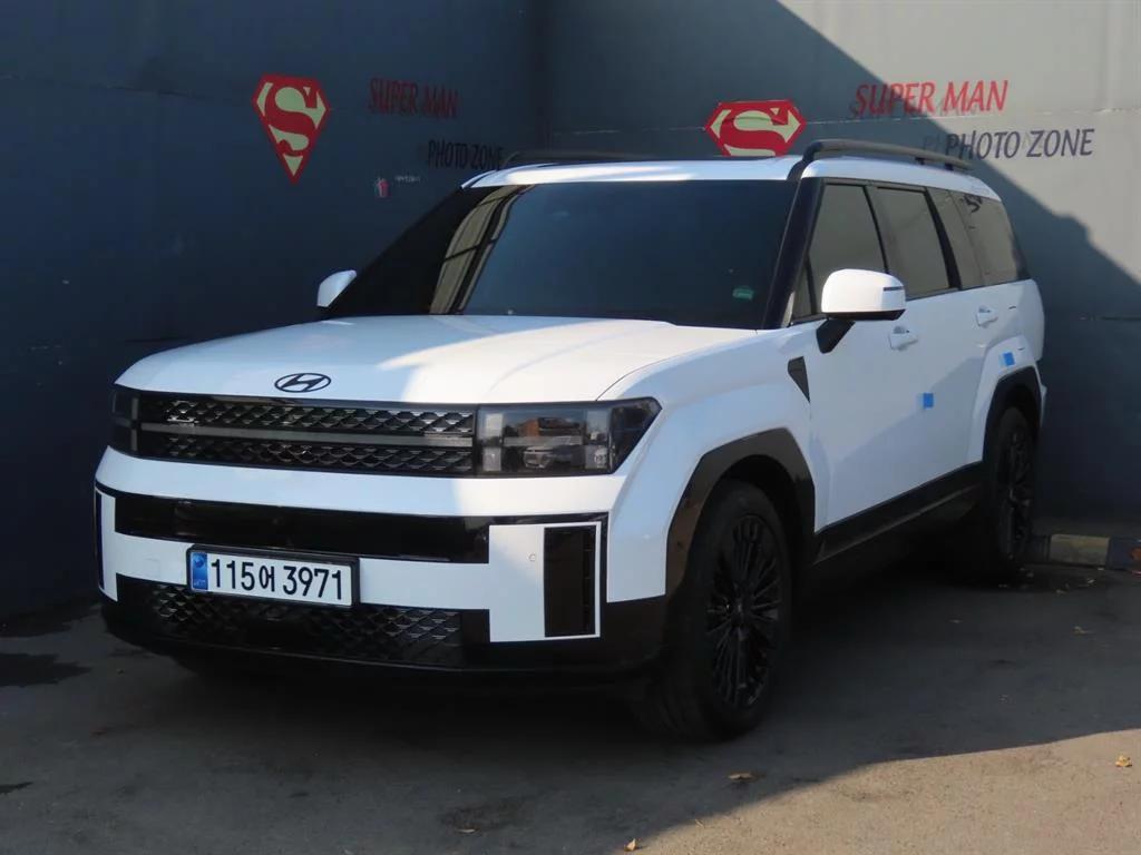 Hyundai Santa Fe HEV 1.6 4WD Calligraphy, гибрид, 2023 г. 33176 км.