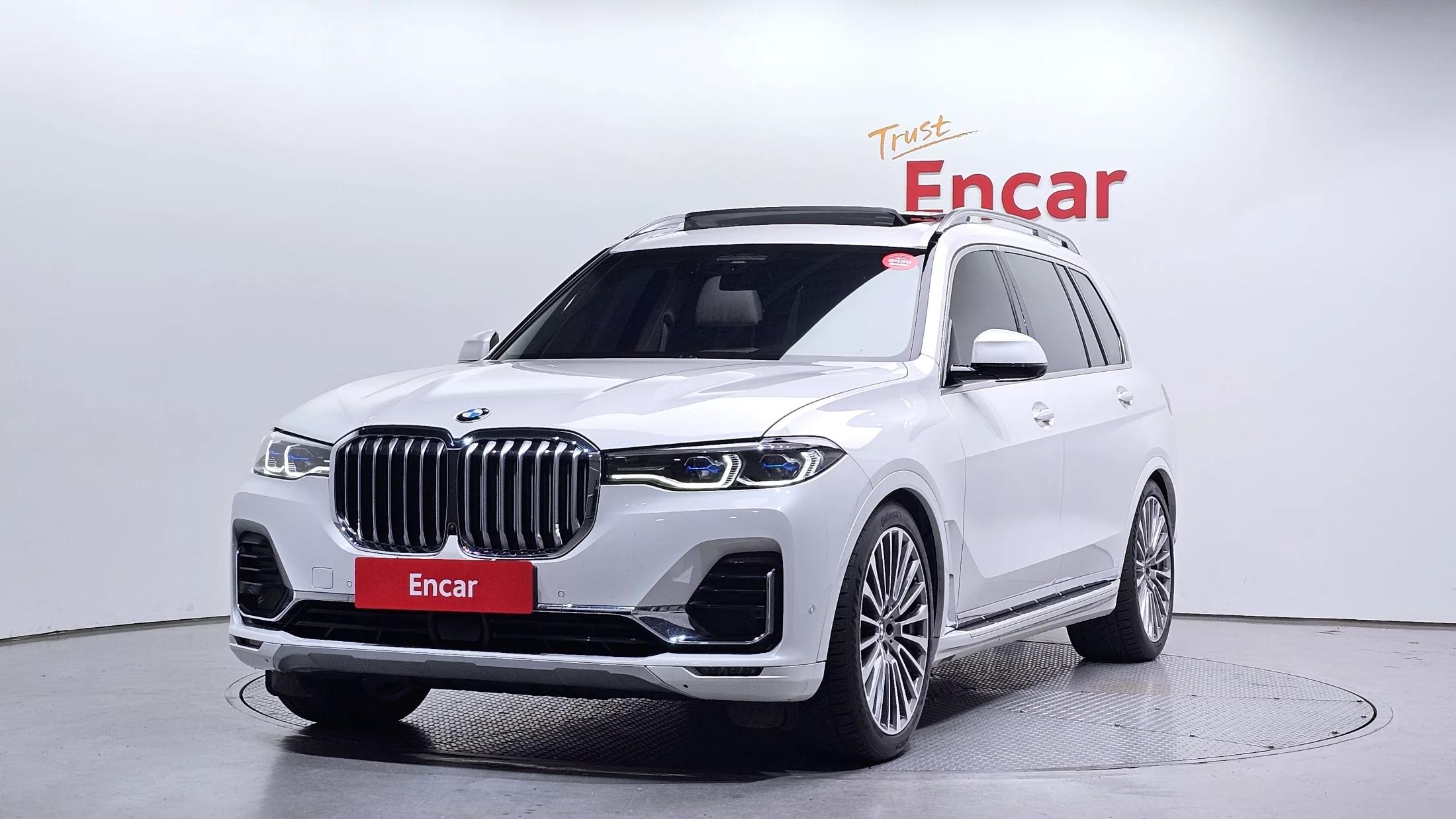 BMW X7 xDrive 40i Design Pure Excellence 6-Seater, 2021 г. 39669 км.