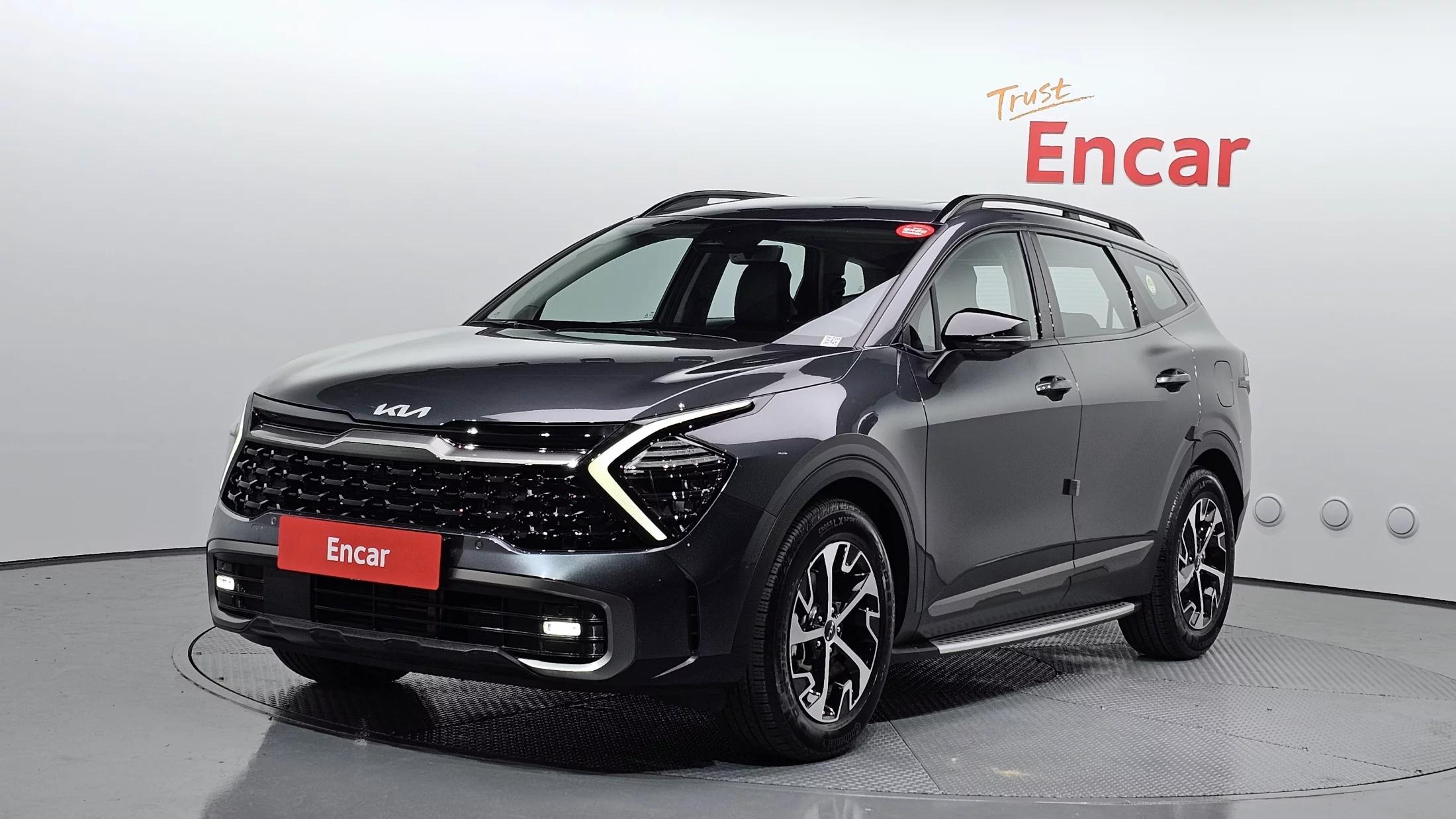Kia Sportage Signature Gravity 2WD, гибрид, 2023 г. 33836 км.