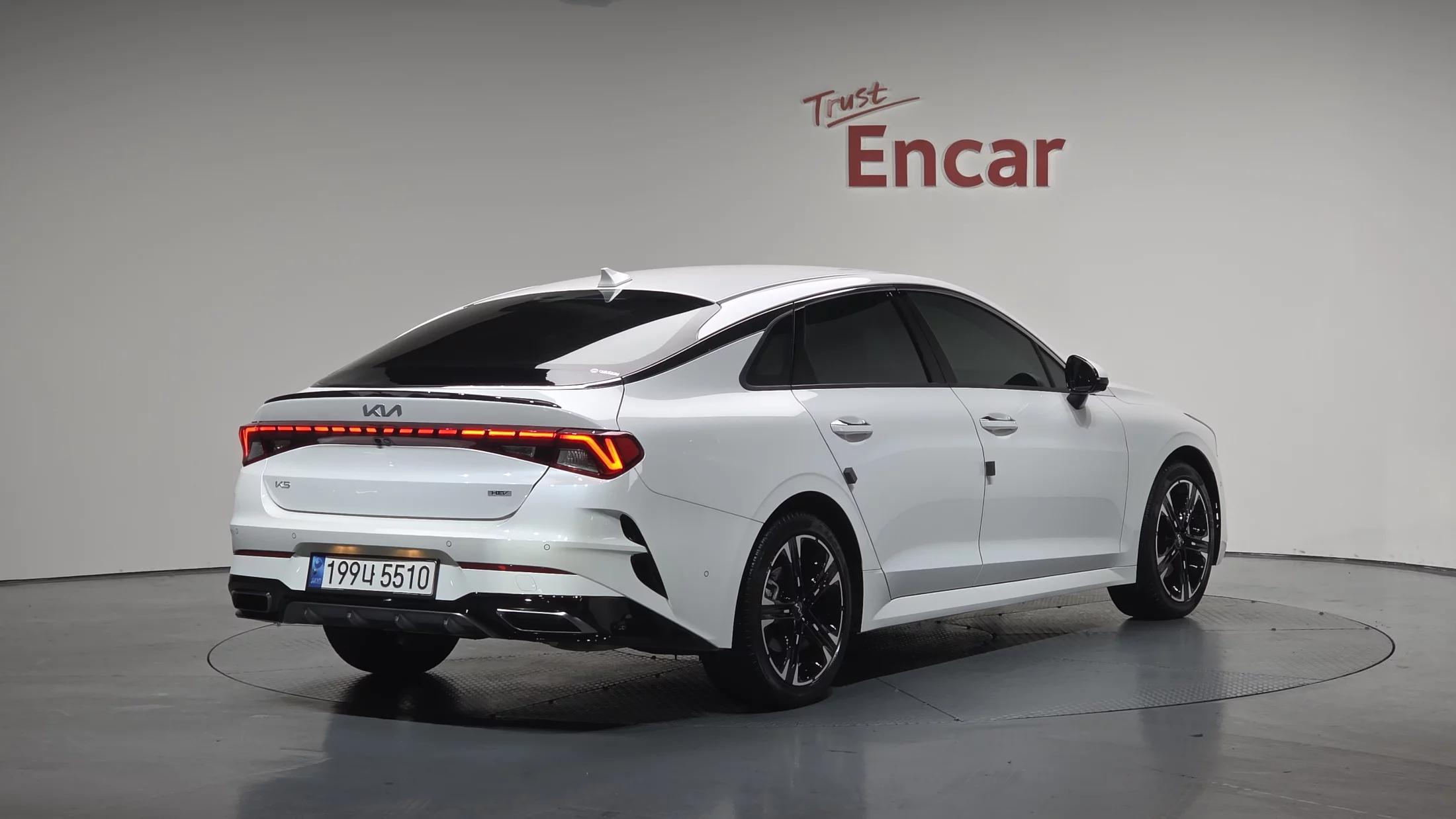 Kia K5 (Киа Оптима) Signature, гибрид, 2023 г. 45194 км.