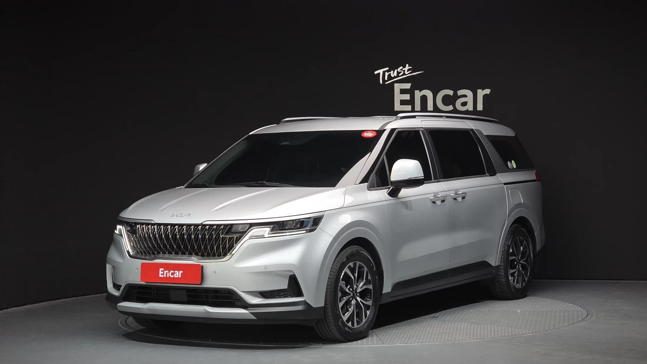 Kia Carnival 11-Seater Prestige, 2022 г. 71596 км.