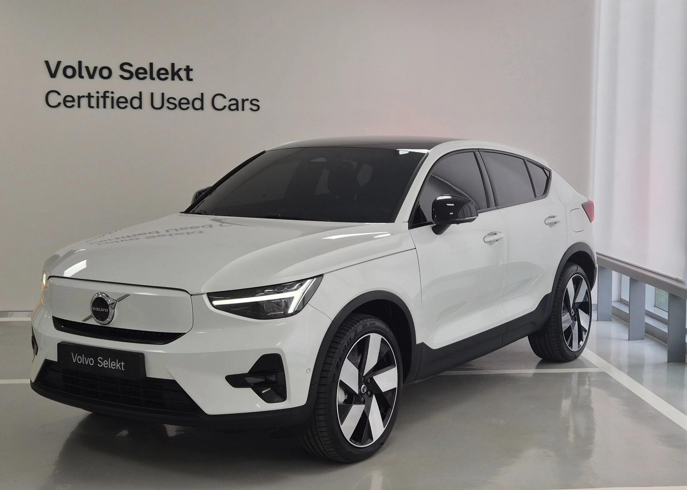 Volvo C40 Twin Ultimate, электромобиль, 2024 г. 23634 км.