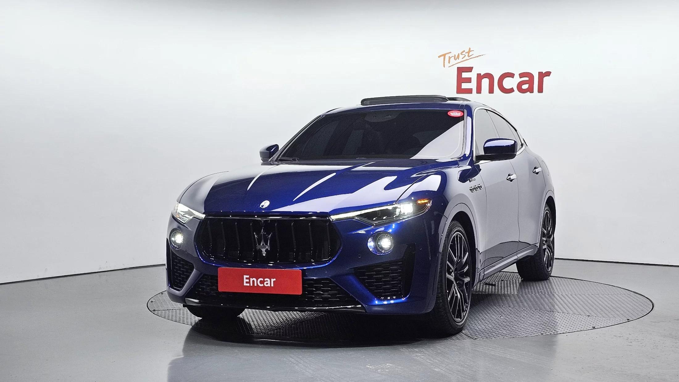 Maserati LEVANTE 3.0 AWD Modena, 2022 г. 28012 км.