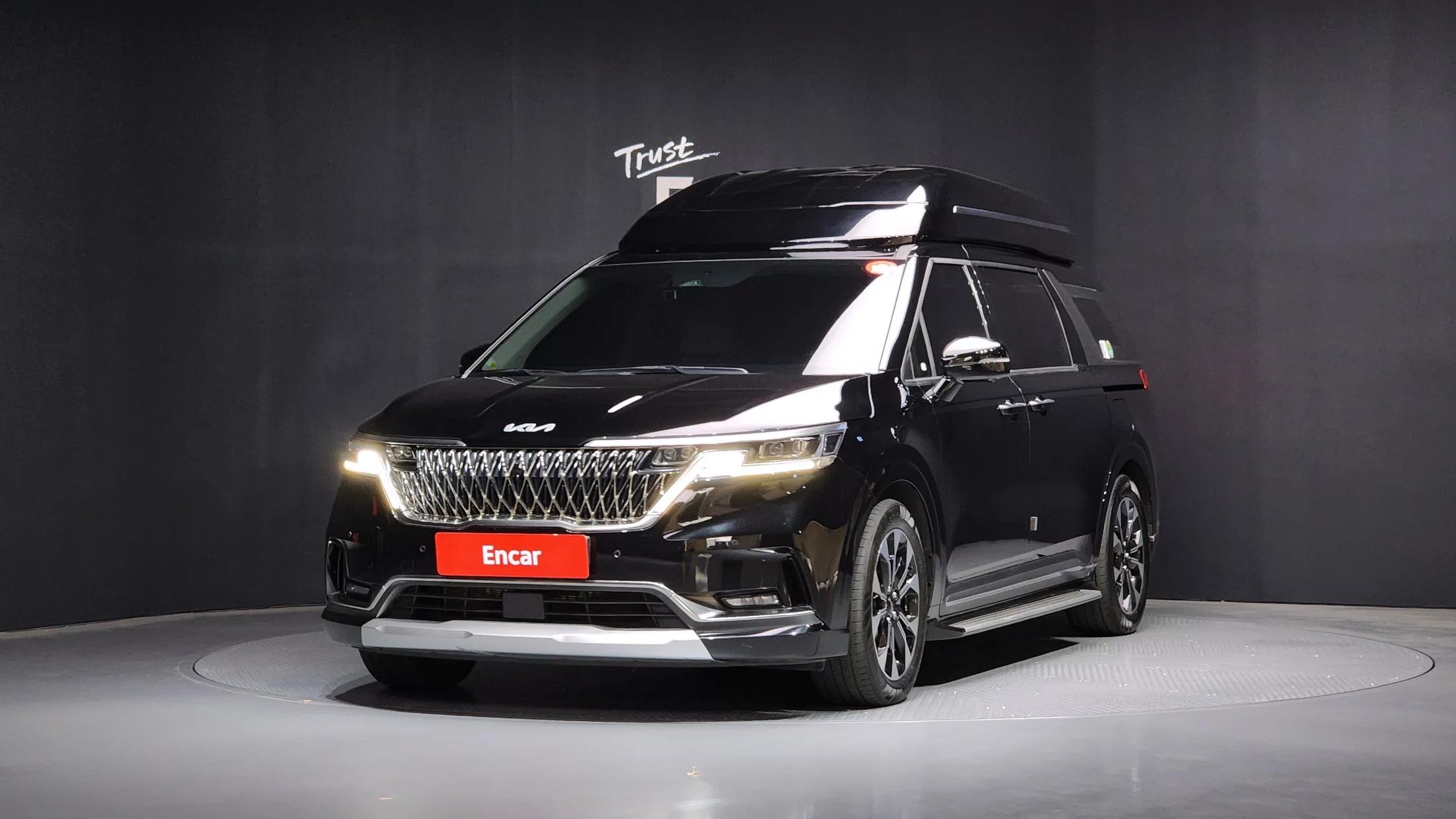 Kia Carnival Gasoline 7-Seater Hi-Limousine Signature, 2022 г. 47477 км.