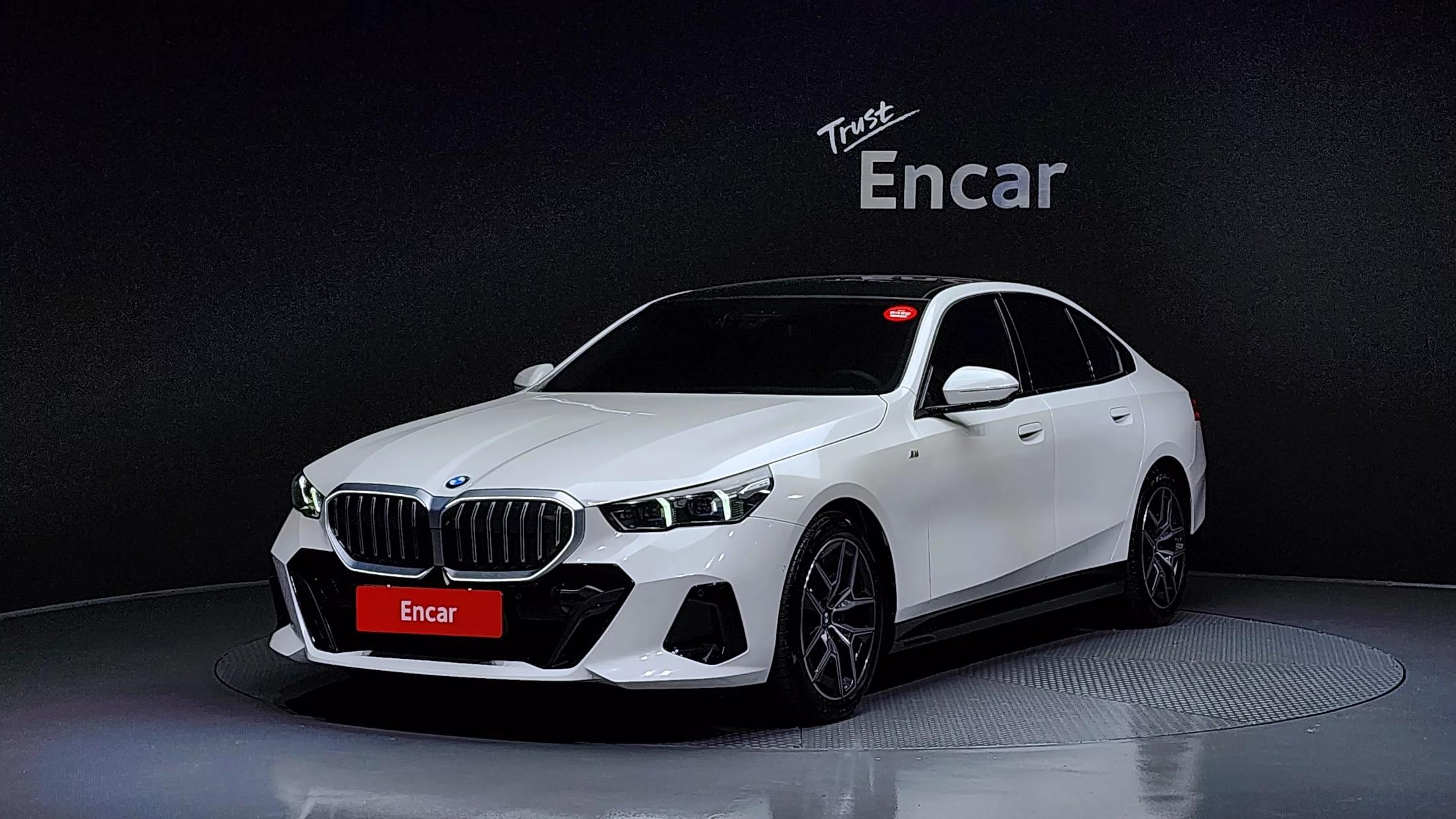 BMW 5-Series 520i M Sport, 2023 г. 9962 км.