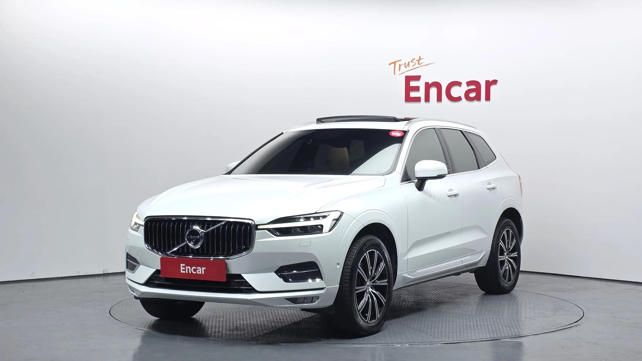 Volvo XC60 B5 Inscription, 2021 г. 54625 км.
