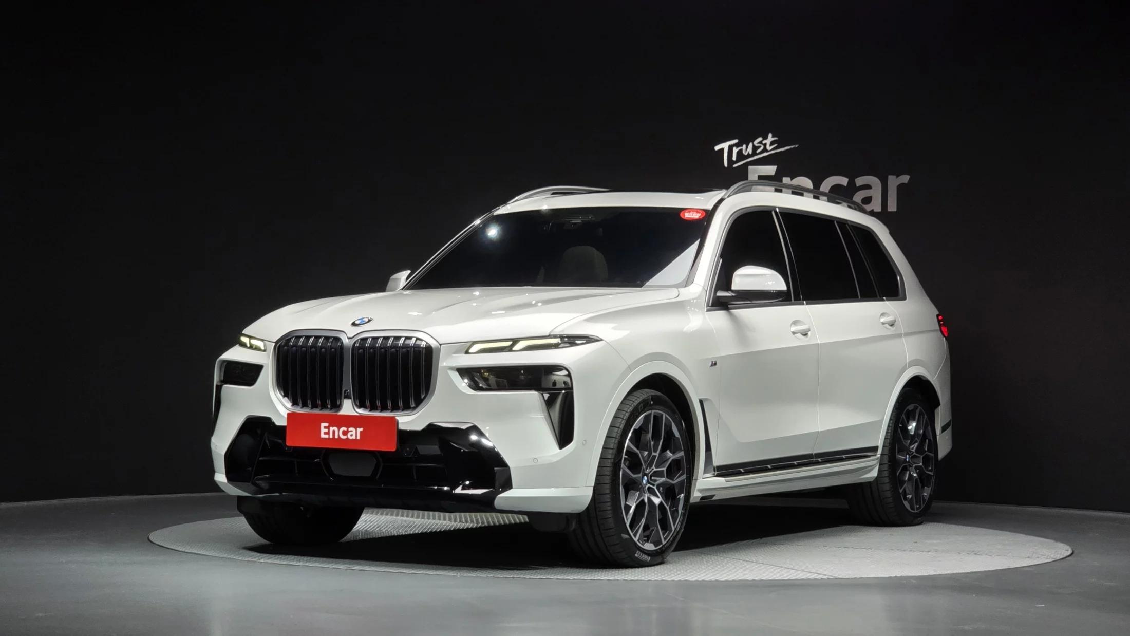 BMW X7 xDrive 40i M Sport 7STR, 2023 г. 62094 км.