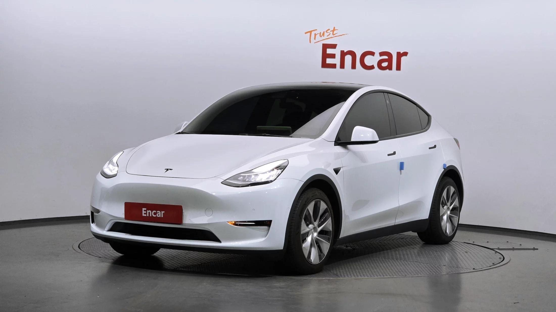 Tesla Model Y Long Range, электромобиль, 2022 г. 68368 км.